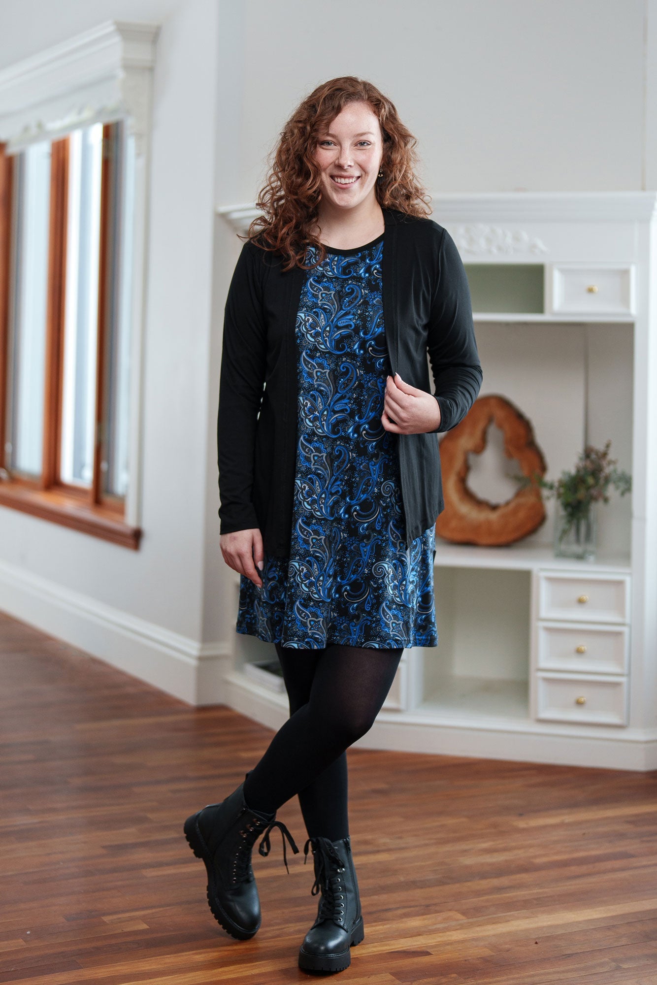 robe-van-gogh-bleu-veste-janette-noir_c5b7c914-ecc3-4f09-99d6-c88f1ae6e04a.jpg