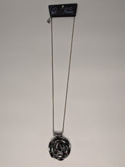 Collier long noir à pendentif rond brillant