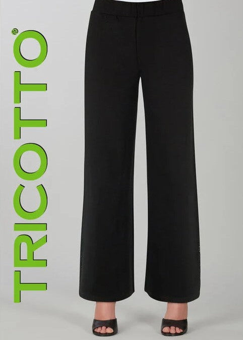 Pantalon large noir Tricotto à taille élastique, avec des strass au bas des jambes pour un effet scintillant.