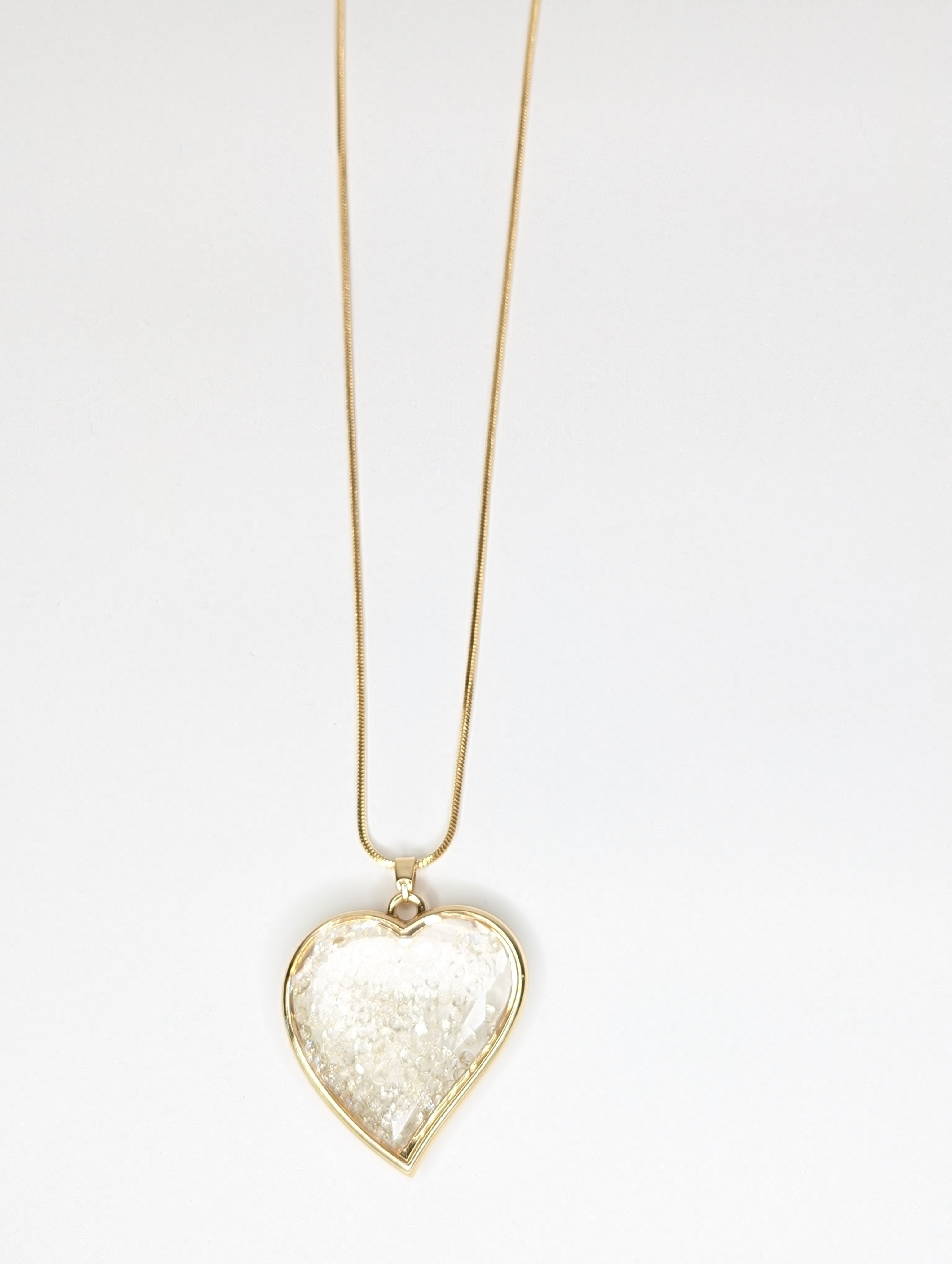 11637_Collier_LOng_Or_Coeur_Transparent_avec_pierres_l_int_reur_Les_Nana_cd3a1f08-3adc-4501-8708-9f63ce63d0ed.jpg