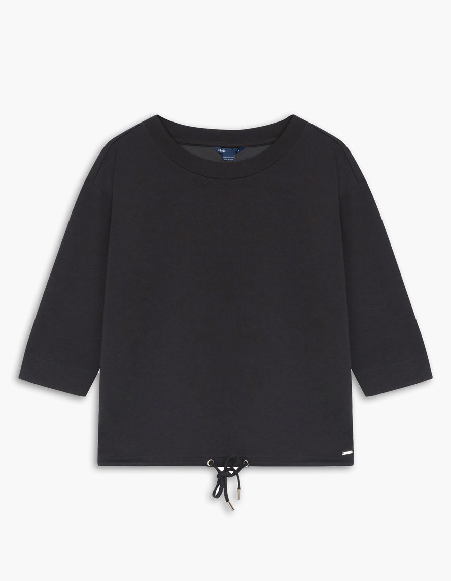 Chandail noir à manches 3/4 avec col rond et cordon ajustable au bas, style polyvalent et confortable.