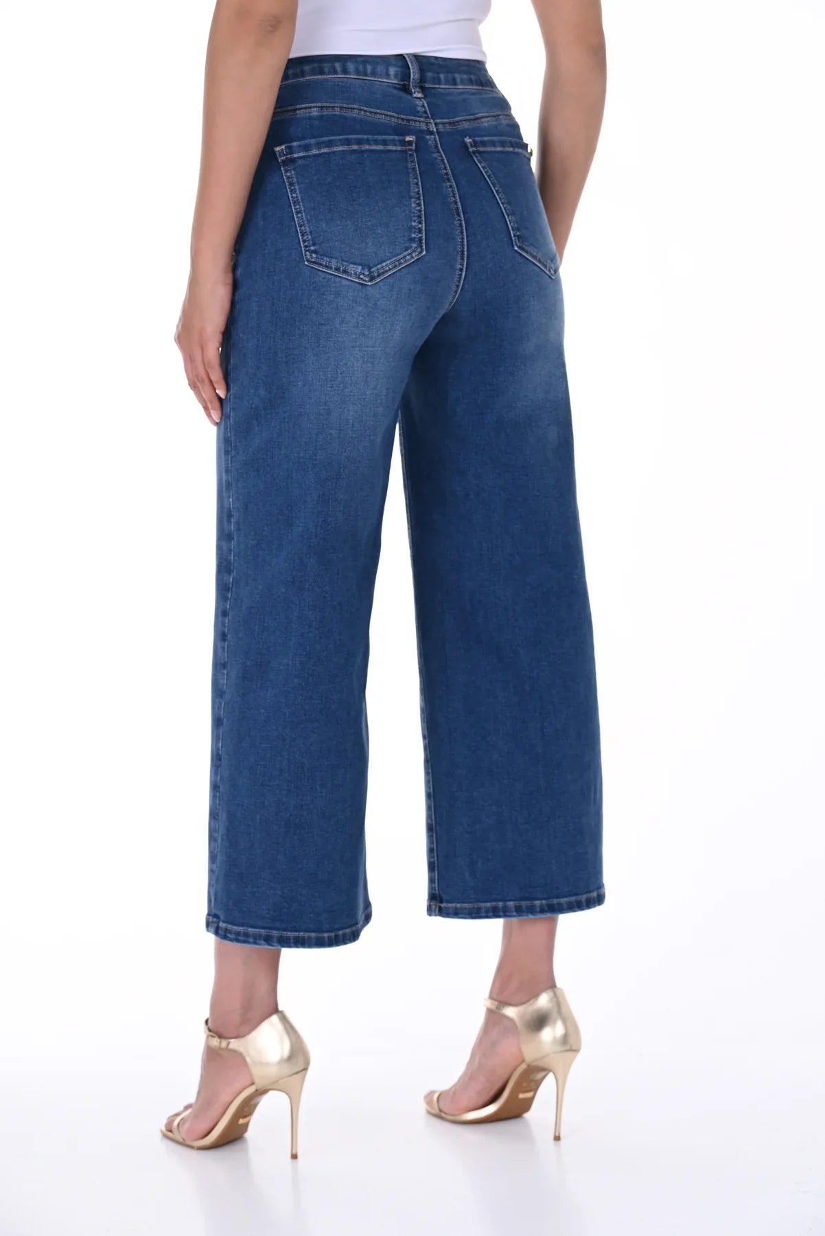 Gaucho Jeans avec Boutons Dorés