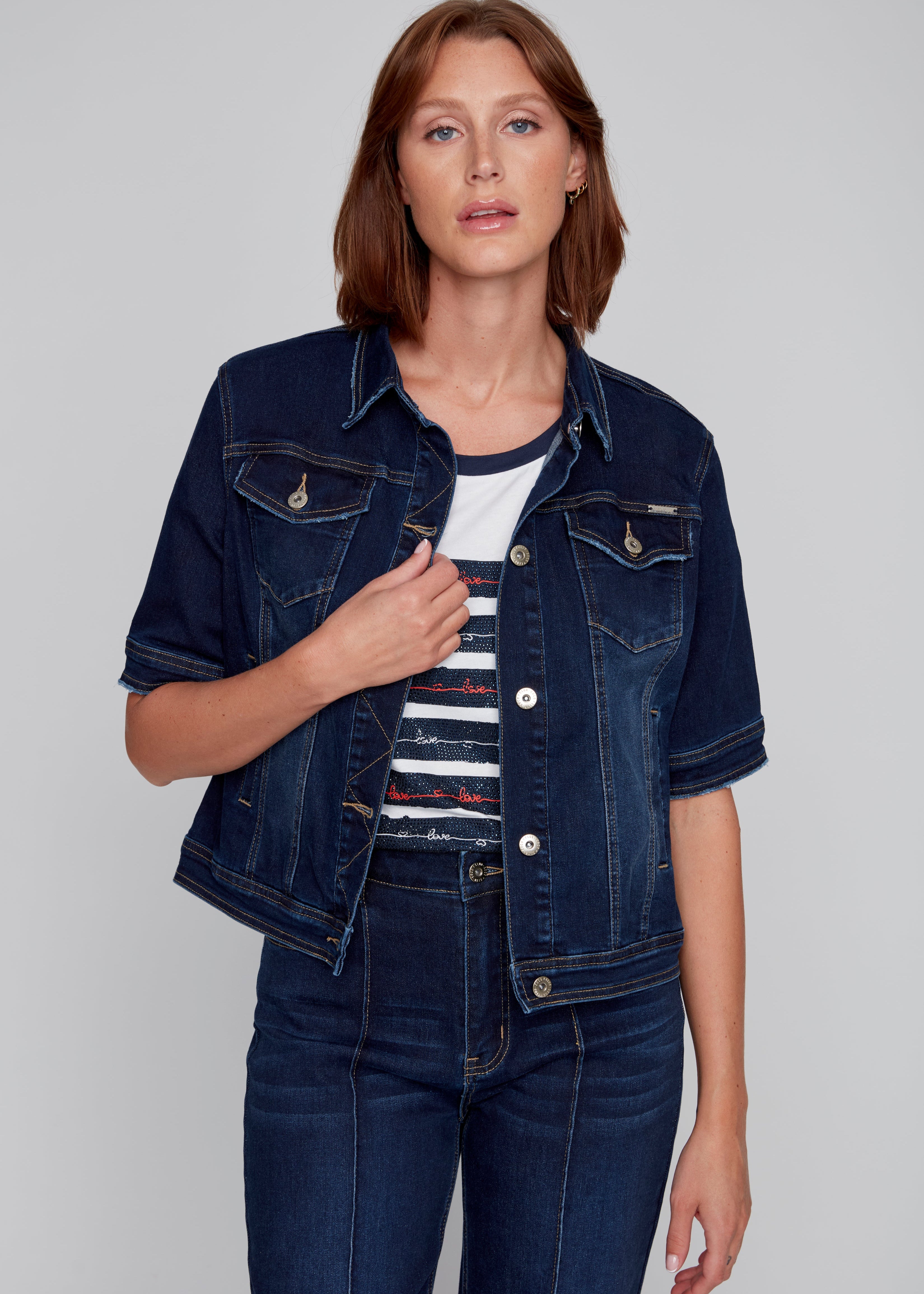 251-3025-MIDBLUE_Veston_en_Jeans_Manches_Courtes_CYC.jpg