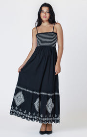 Robe Longue Brodée