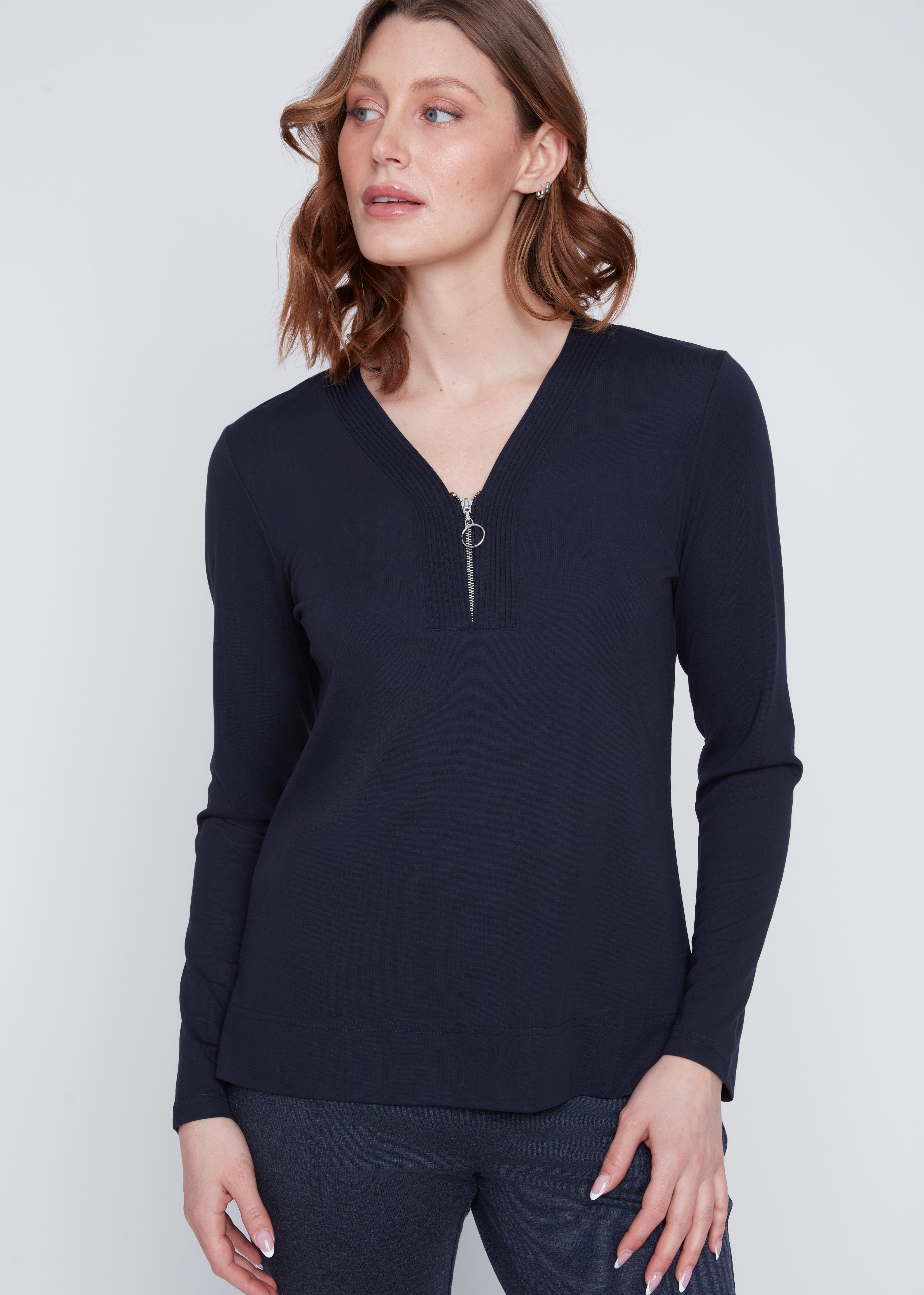 Chandail manches longues Cyc Coco Y Club, avec un zip au col. Idéal pour être porté sous un manteau, disponible en ivoire, marine ou noir.