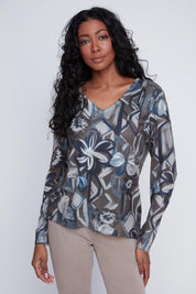 Chandail en tricot léger Col V imprimé floral multicolore pour femme. Tissu extensible 95% polyester, 5% spandex. Marque Coco Y Club.