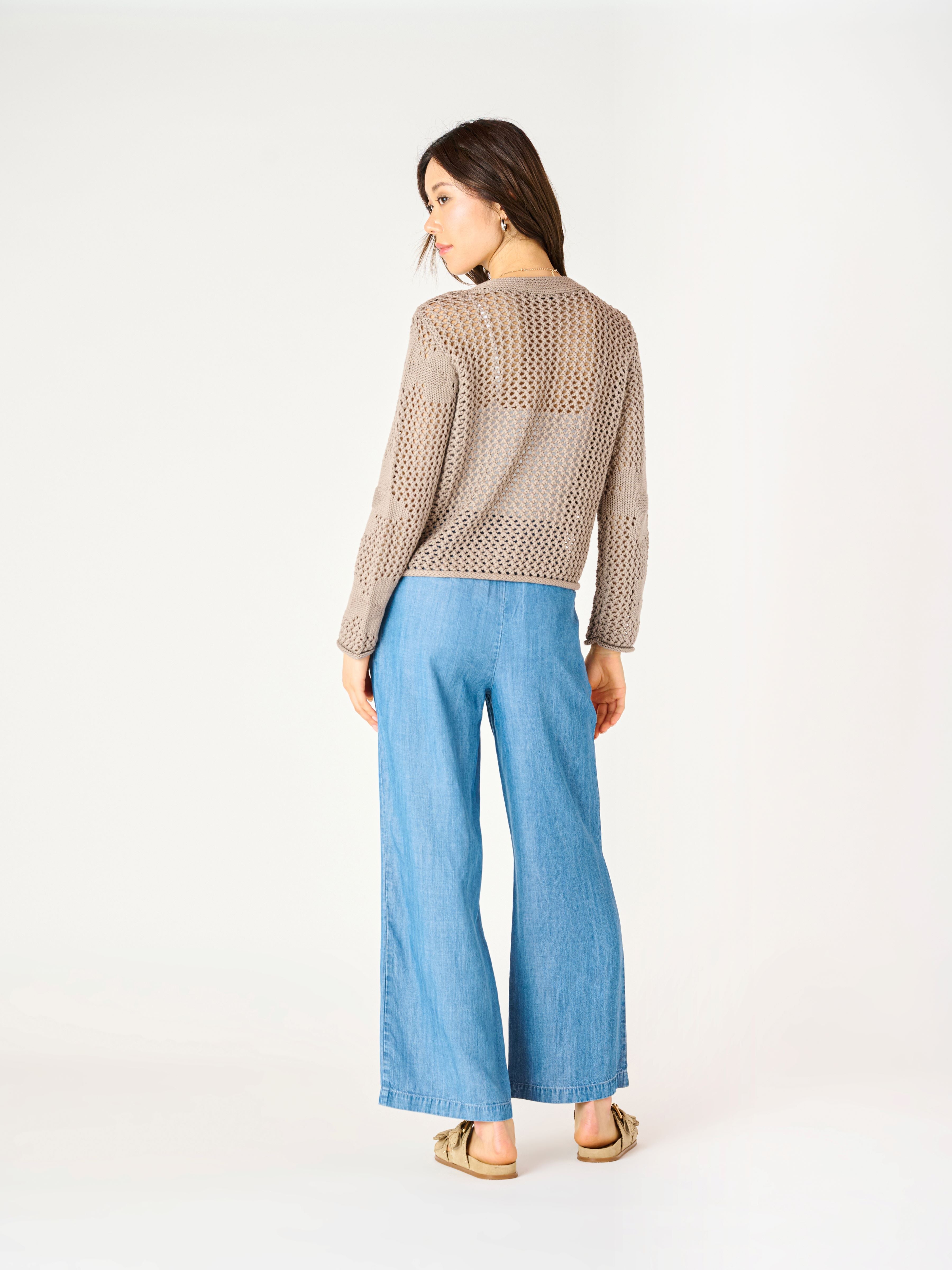 Cardigan en Crochet Fleuri