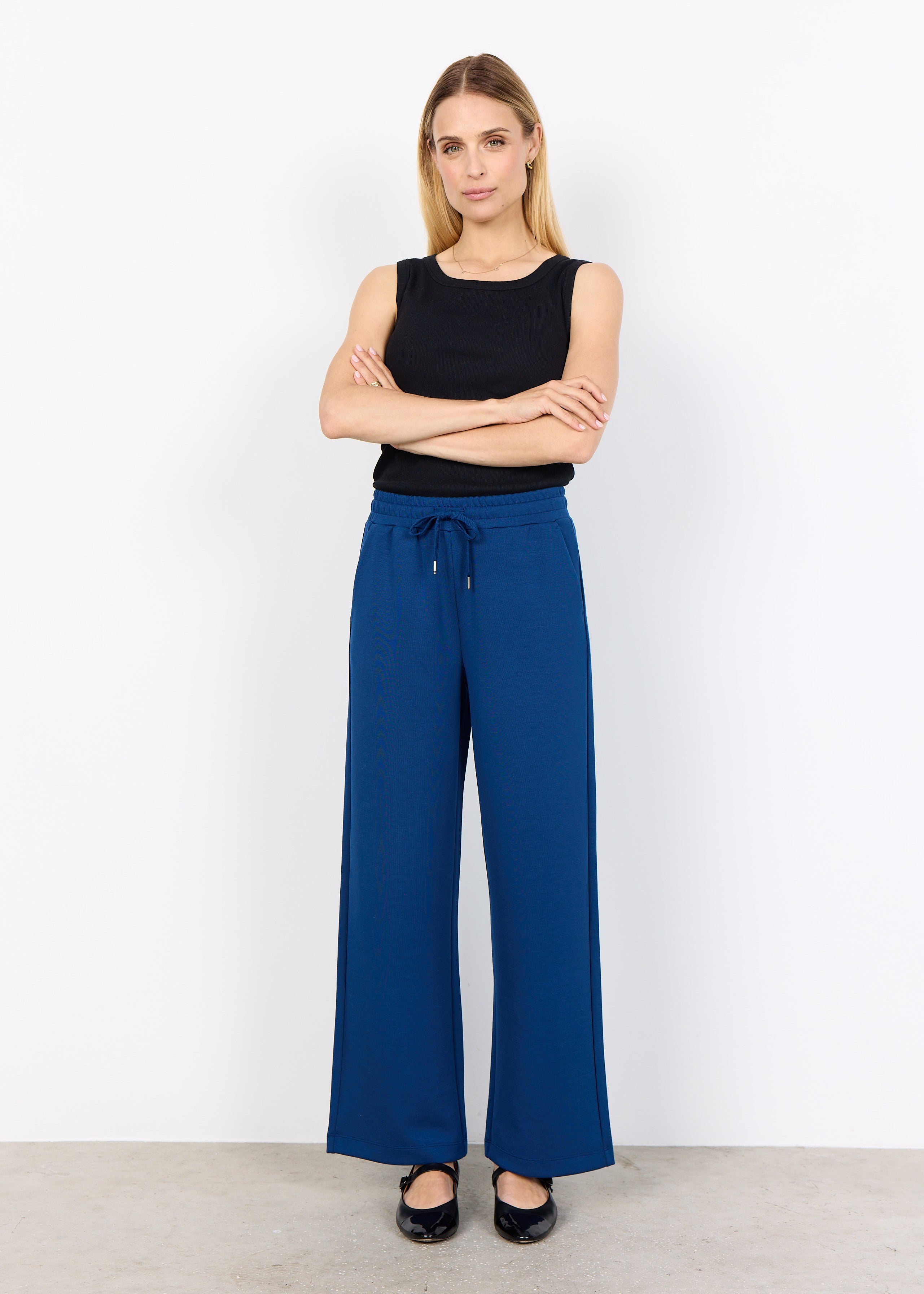 25924_F_2025_6832_M_01_pantalon-confort-modal-taille-ajustable-soya-concept_bleu_scuba_banu_jogging_f4182613-c64a-4618-b455-b145d9491d9d.jpg