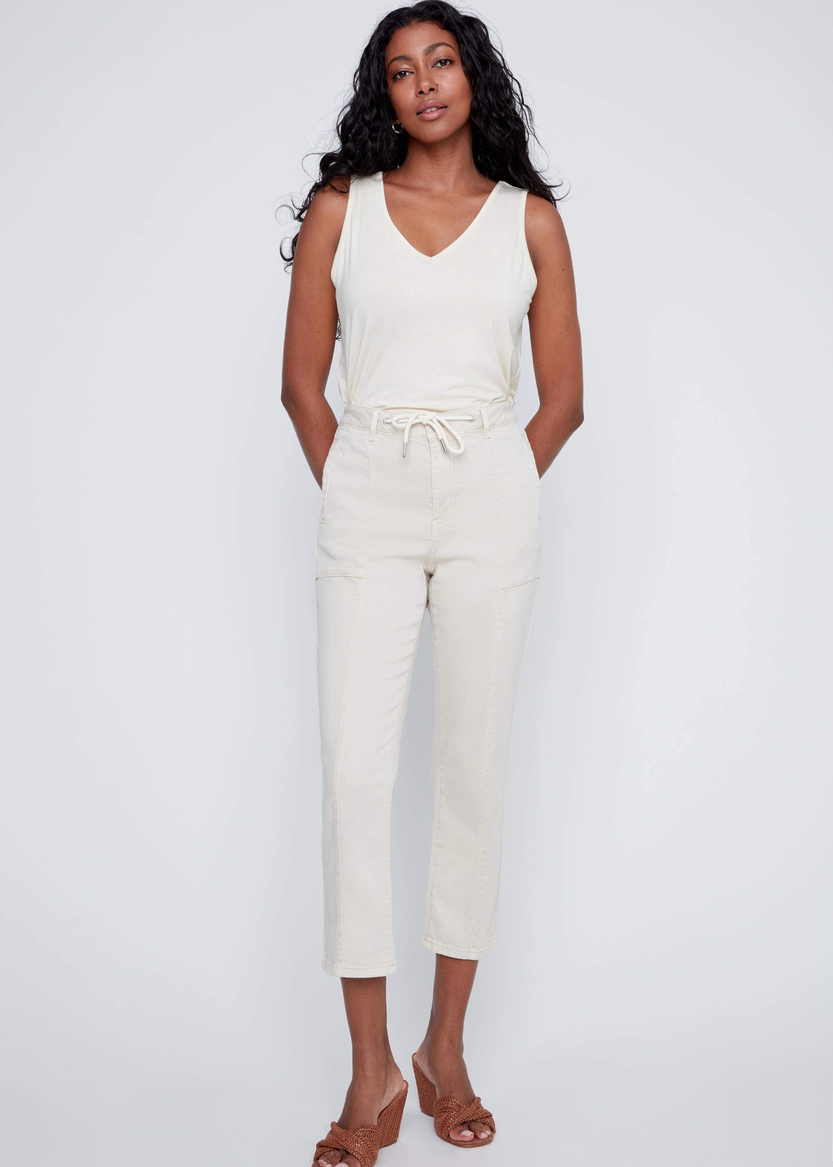 8 couleur crème avec jambe droite et cordon à la taille, style décontracté et tissu léger avec Tencel.