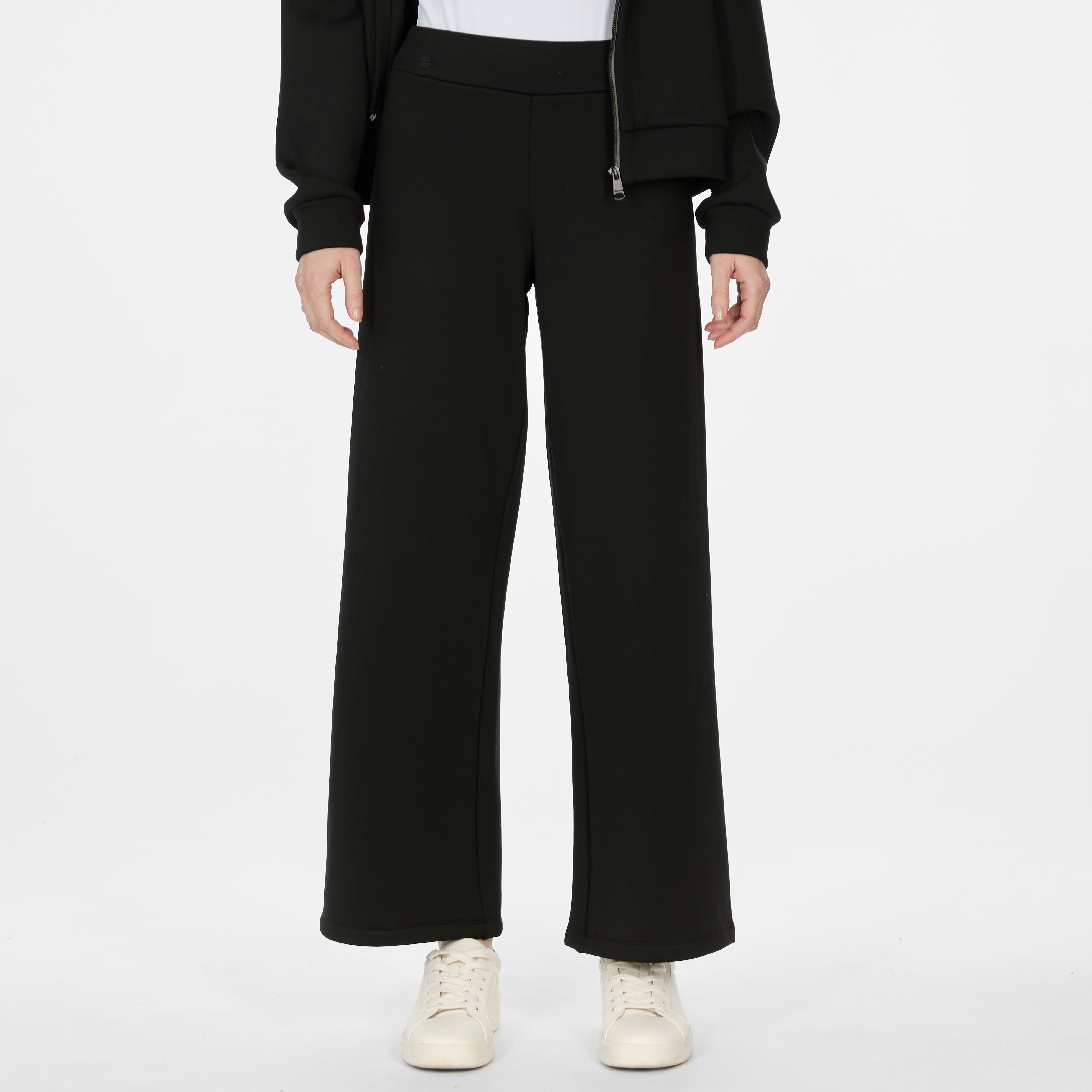 Pantalon noir à jambe large et taille élastique, vue de face