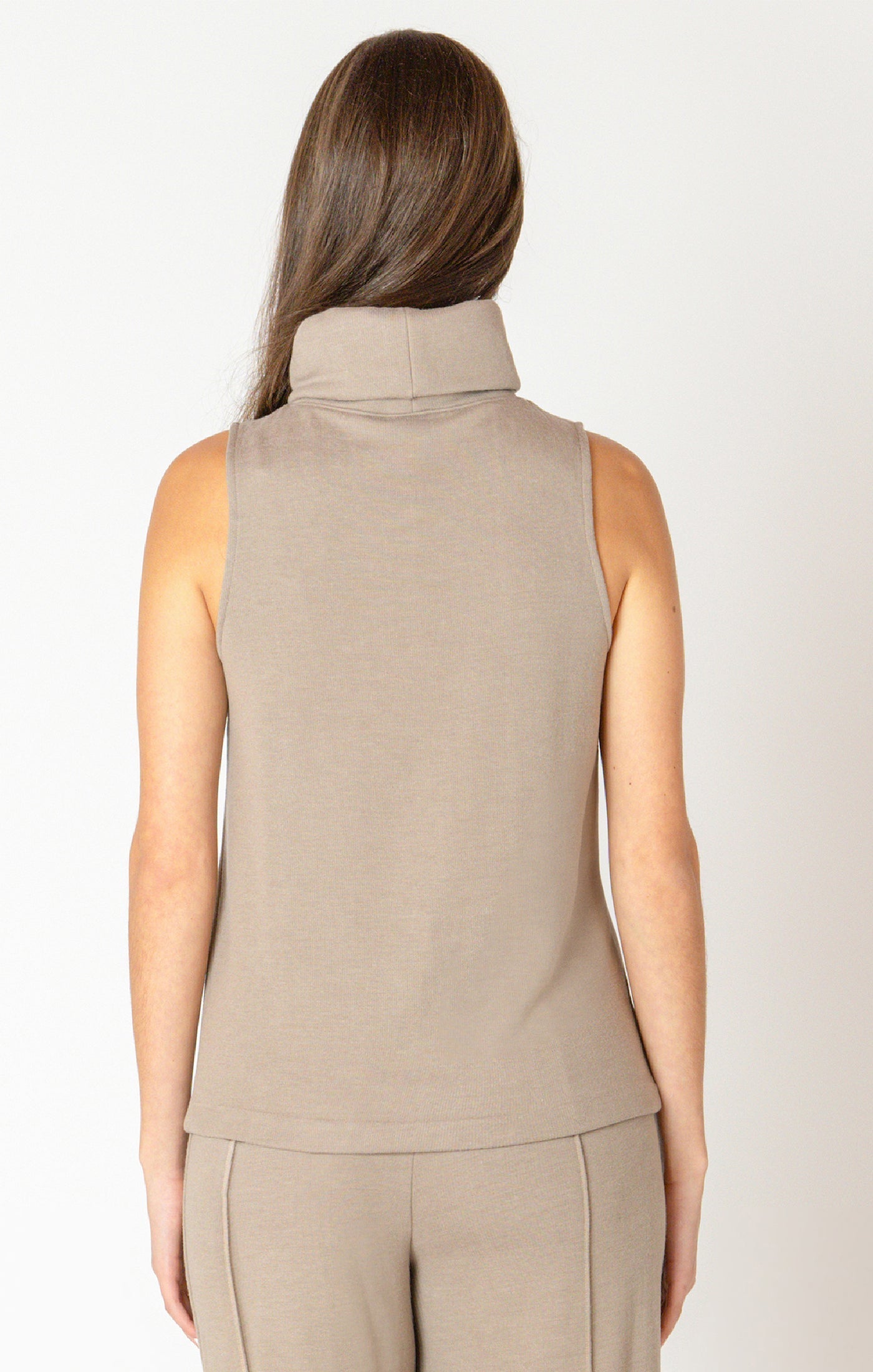 Haut à Col Roulé avec Détails de Couture