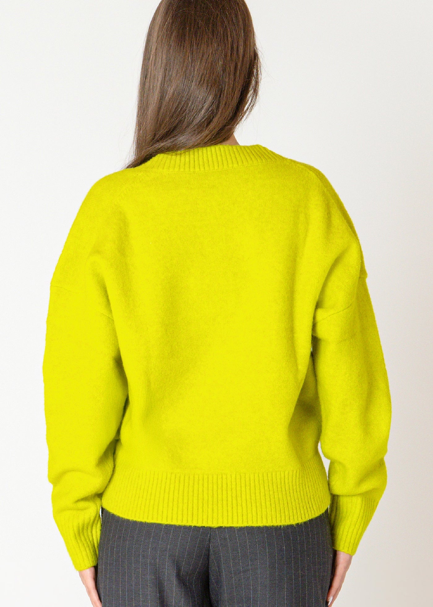2627008_chandail-tricot-lime-col-v-black-tape-jaune-vert-1.jpg