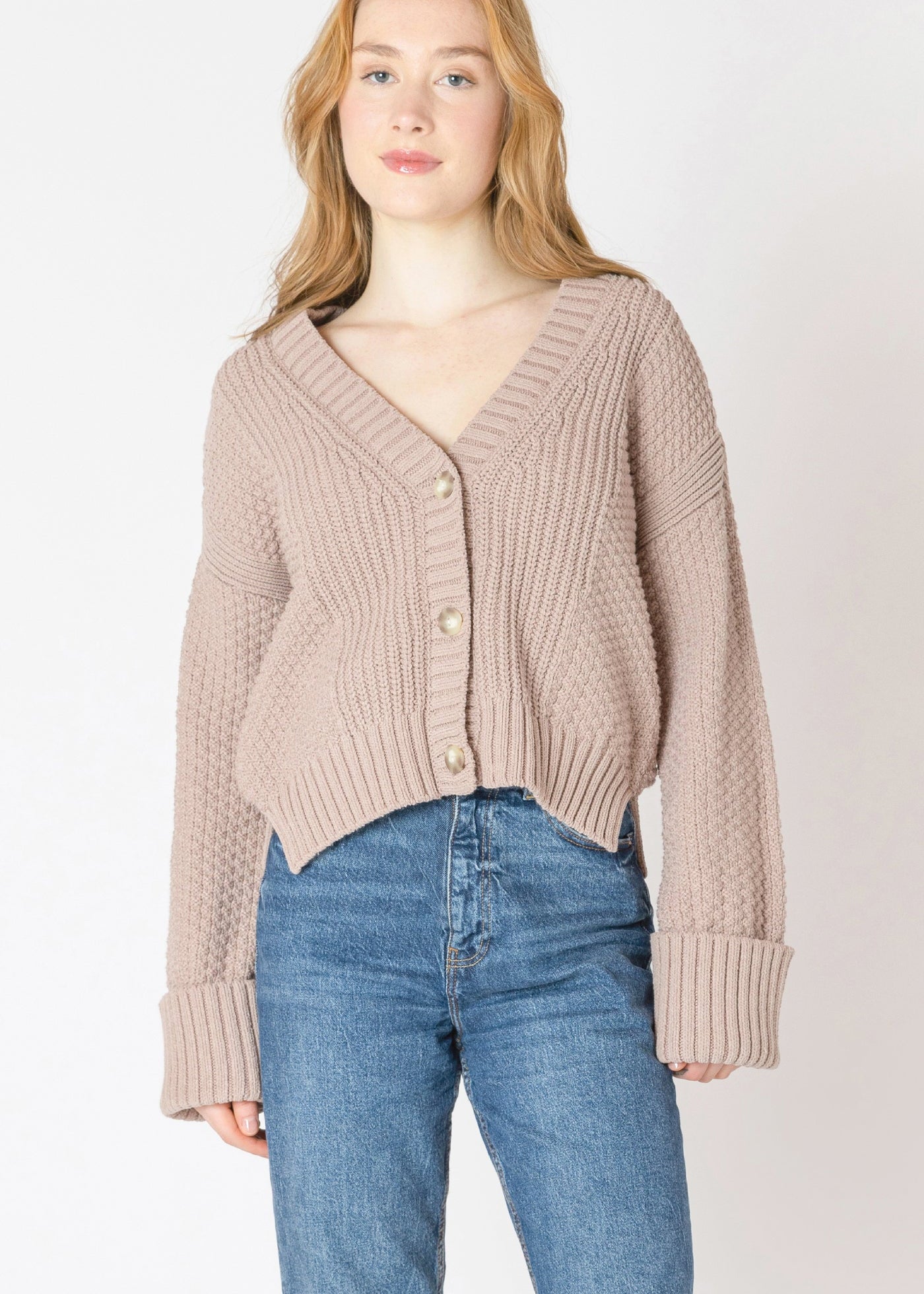 2627258_cardigan-tricot-textur_-taupe-coupe-ample-3-boutons-dex.jpg