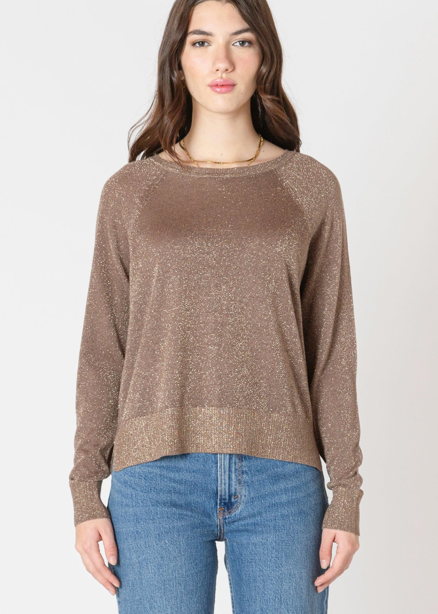 Chandail Raglan à manches longues en tricot fin taupe, brillant avec Lurex, idéal pour une sortie en soirée.
