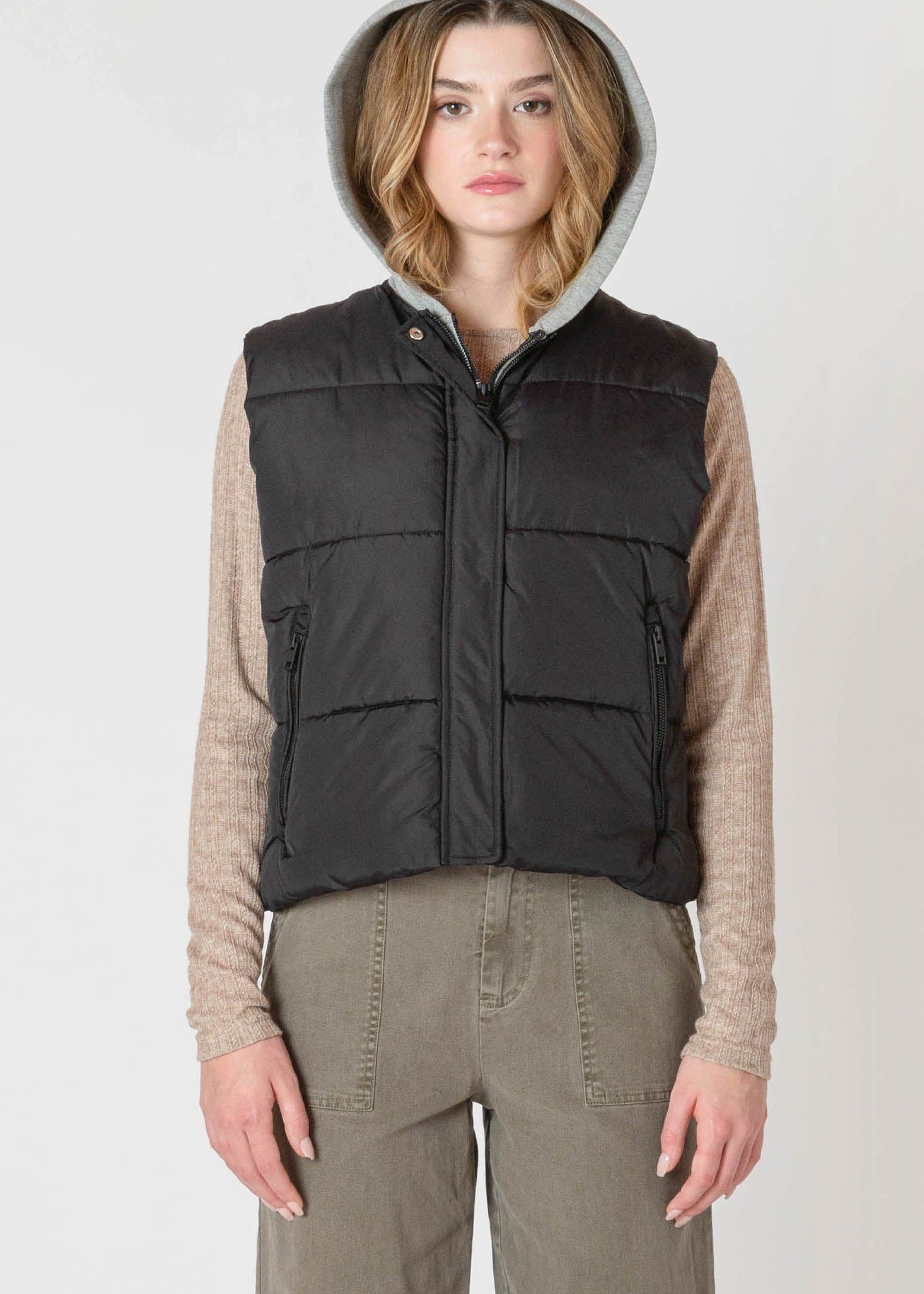 Veste Courte Matelassée avec Capuchon