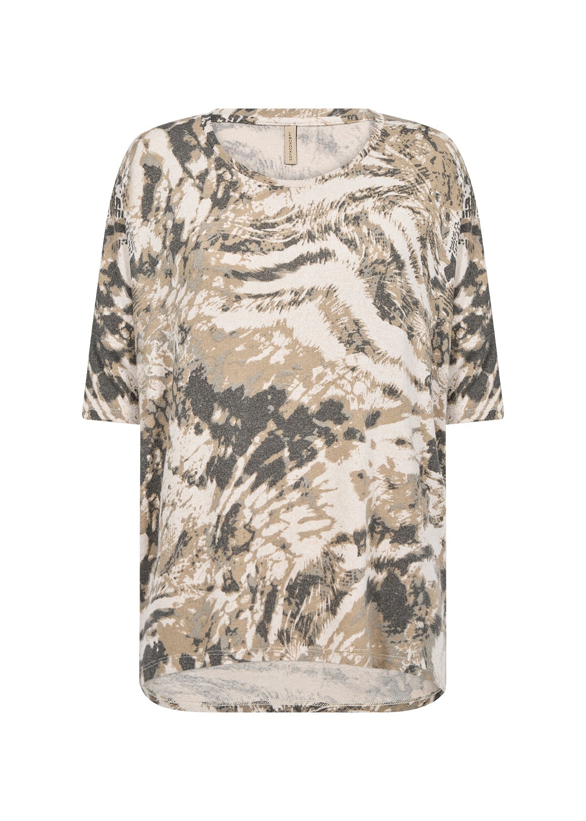 Chandail doux pour femme, de couleur crème avec un imprimé abstrait et des manches aux coudes. Composition en viscose. Marque Soyaconcept.