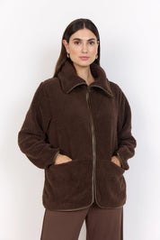 Veste polaire Soya Concept en polyester recyclé, de couleur brun, avec col montant, fermeture éclair et deux poches.