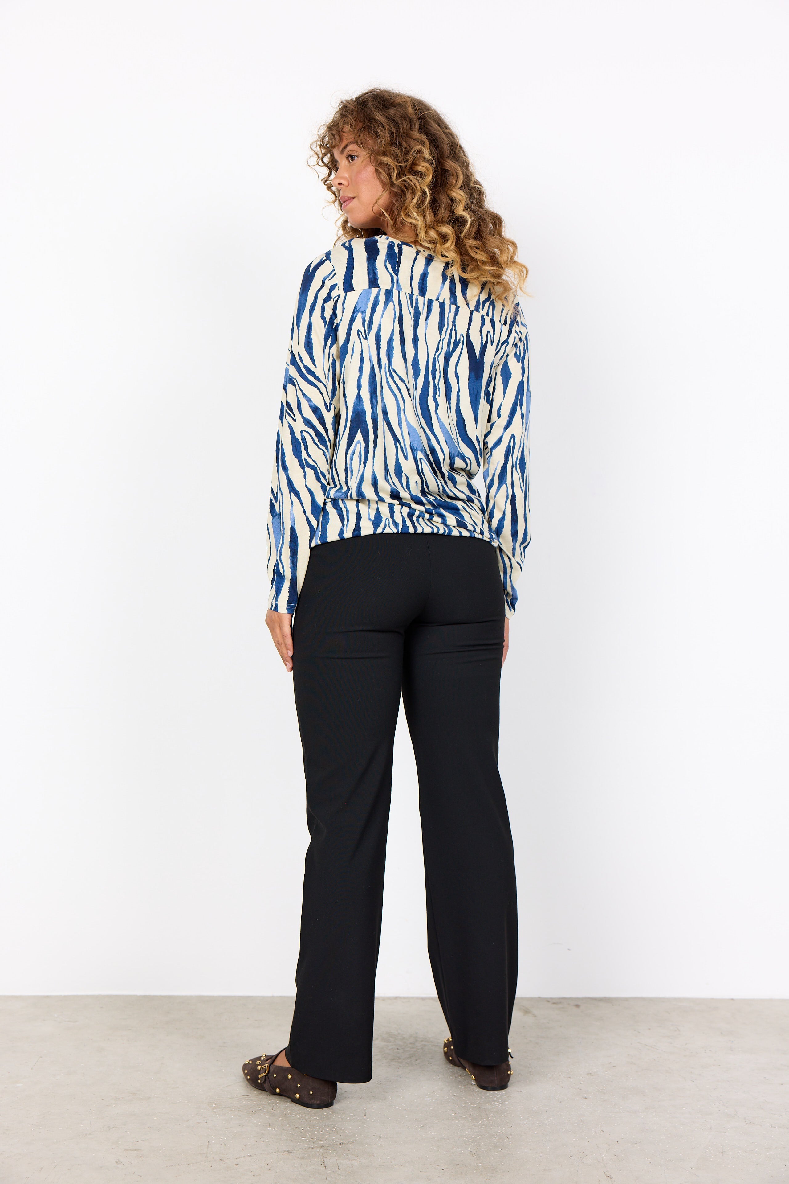 Chandail Léger Bande Élastique au Bas