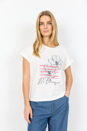 T-shirt graphique de couleur rose Rapture Rose avec dessin de fleurs, col rond, style décontracté et confortable.