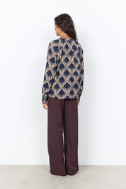 Dos de la blouse marine à imprimé géométrique éventails ivoire et prune
