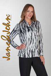Blouse à manches longues pour femme, imprimée en satin gris et noir. Tissu 100% polyester avec fini lustré. Marque Tricotto.