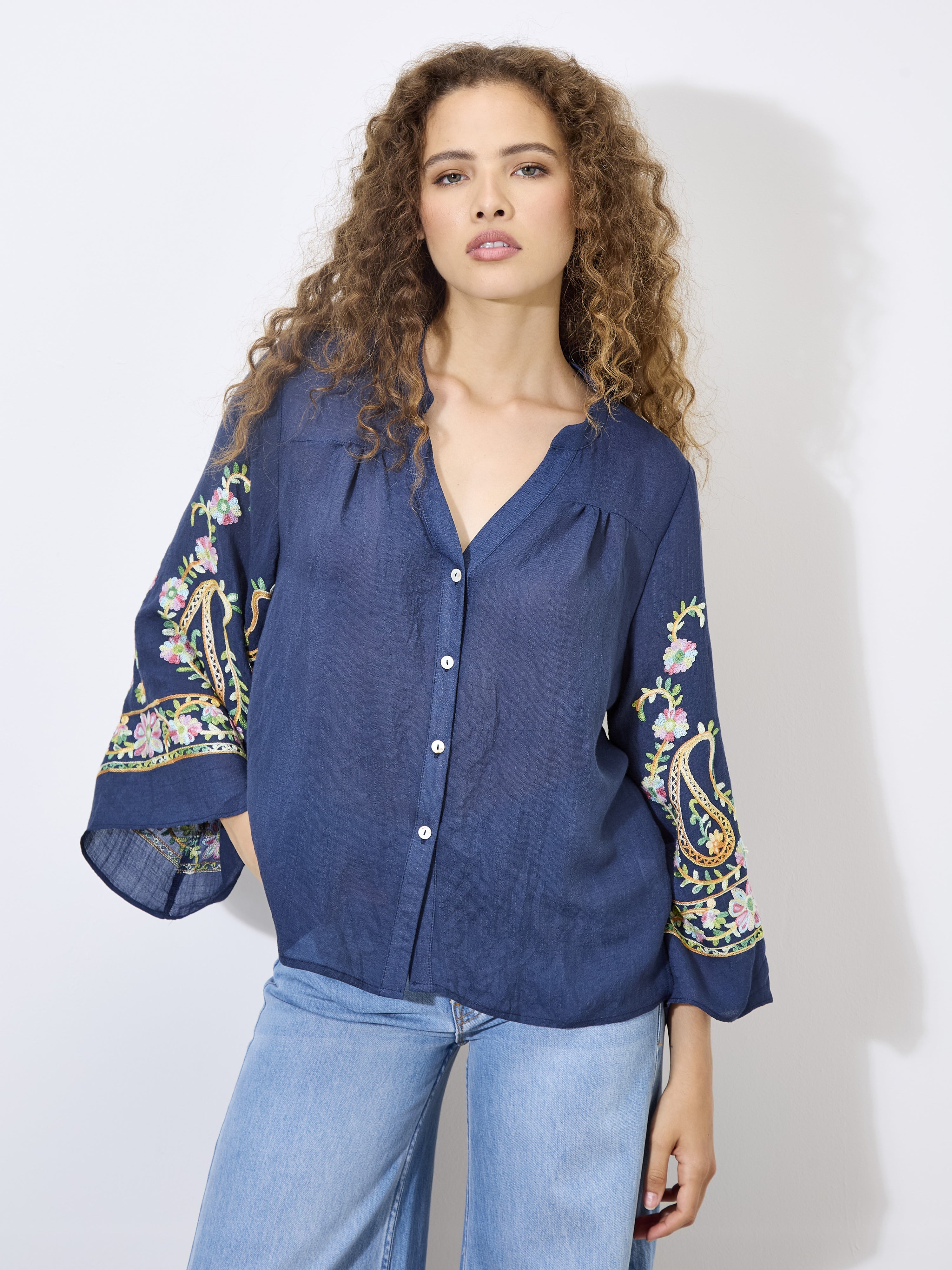 Chemise Brodée