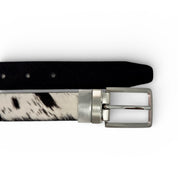 Ceinture Anso montrant ses côtés noir et blanc réversibles