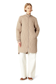 Manteau long matelassé beige blé à motif géométrique Ilse Jacobsen