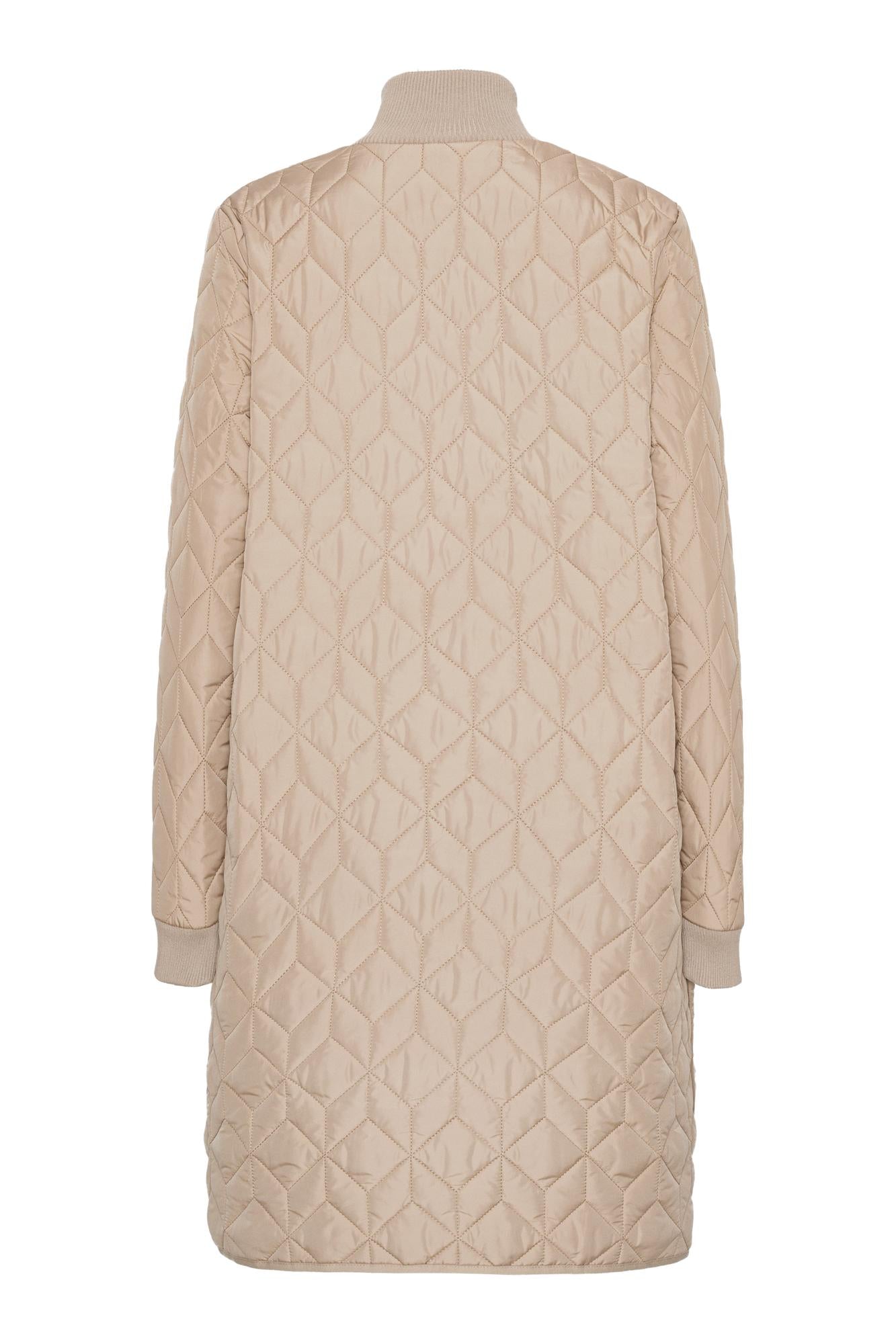 Manteau long matelassé beige blé à motif géométrique Ilse Jacobsen