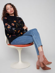 Chandail Col Montant en Tricot Brodé