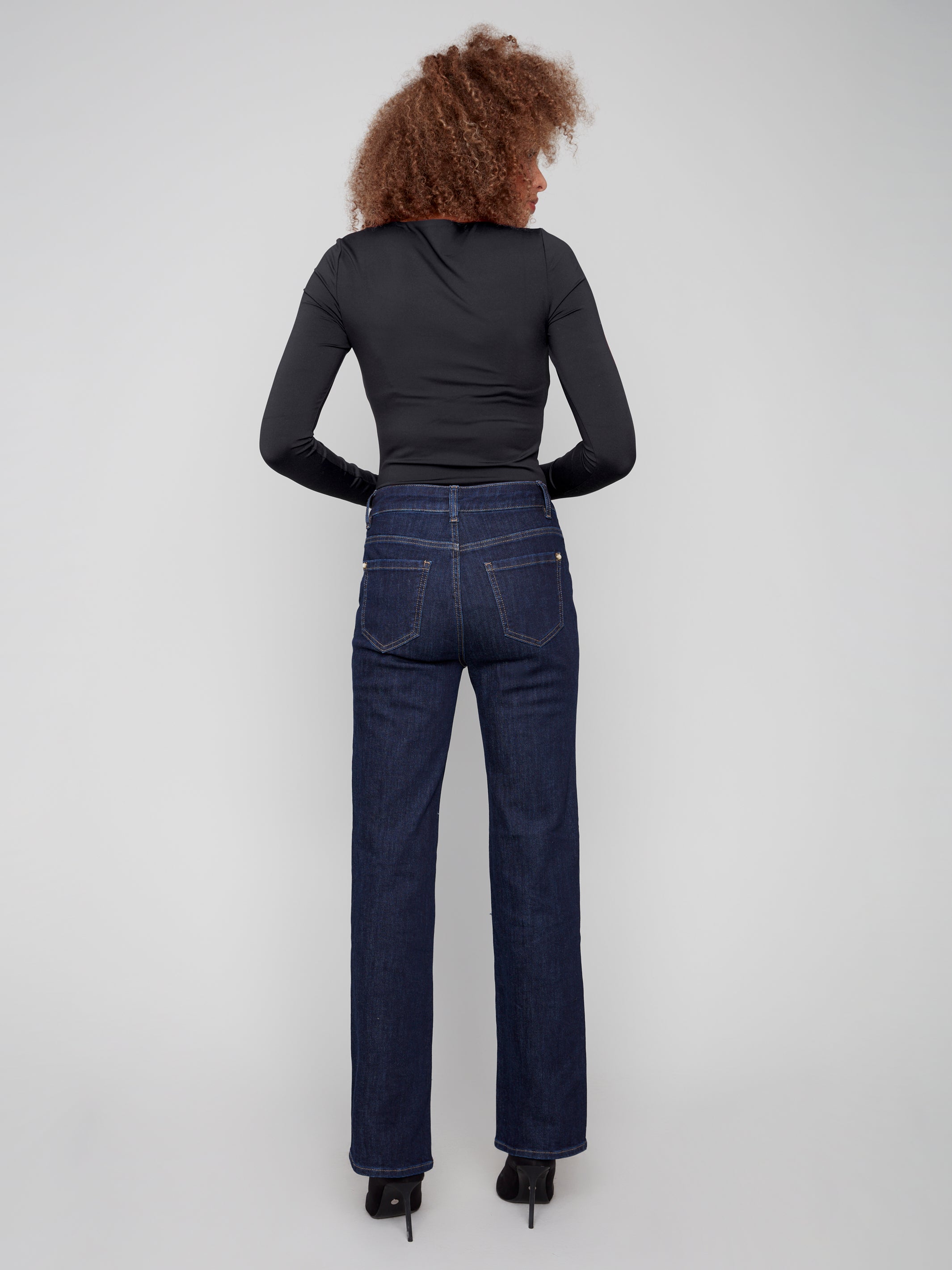 C5687_437C_910_jeans-charlie-jambe-droite-denim-extensible-bleu-fonce-femme-6_3280e5a2-75e6-44cb-8697-883b248185b6.jpg