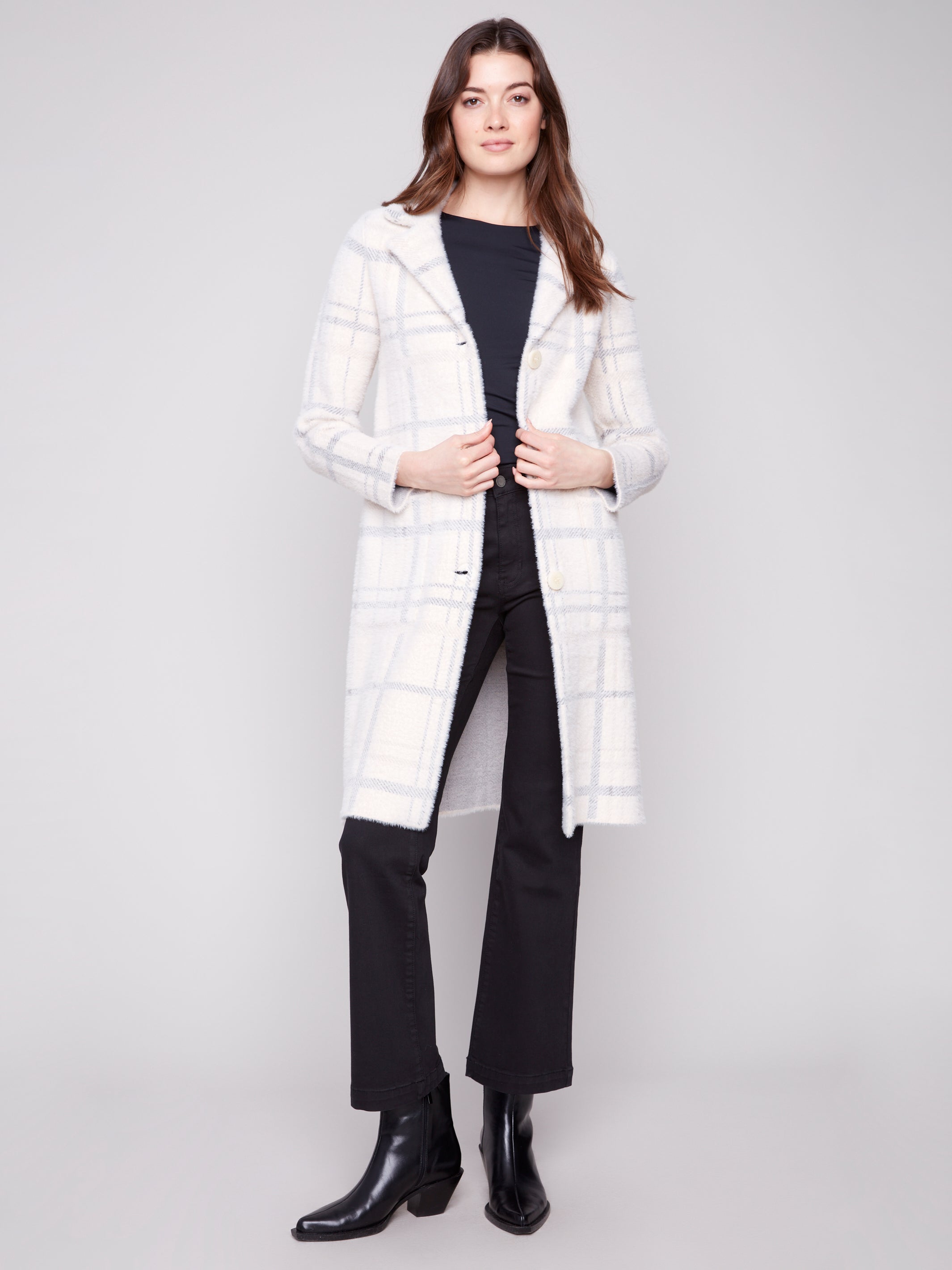 C6326R_950B_P211_1_manteau-long-ivoire-gris-carreaux-tricot-peluche-ultra-doux-confortable-charlie-b_be3409b4-e46a-4ca7-abeb-b6bb11ce53c8.jpg
