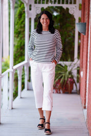 Pantalon 3/4 avec Fente et Bouton au Bas