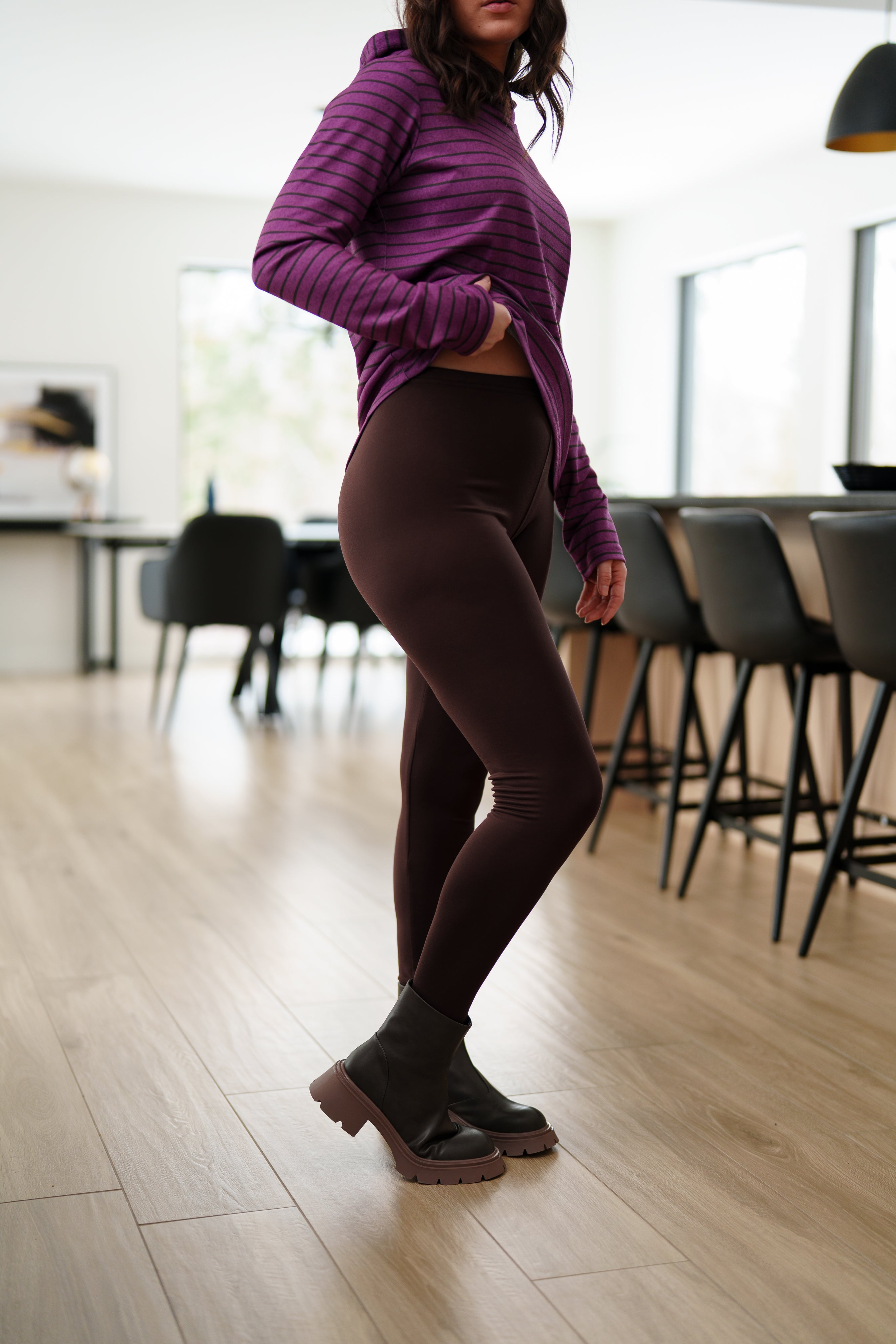 Legging Magog brun chocolat porté, deuxième vue