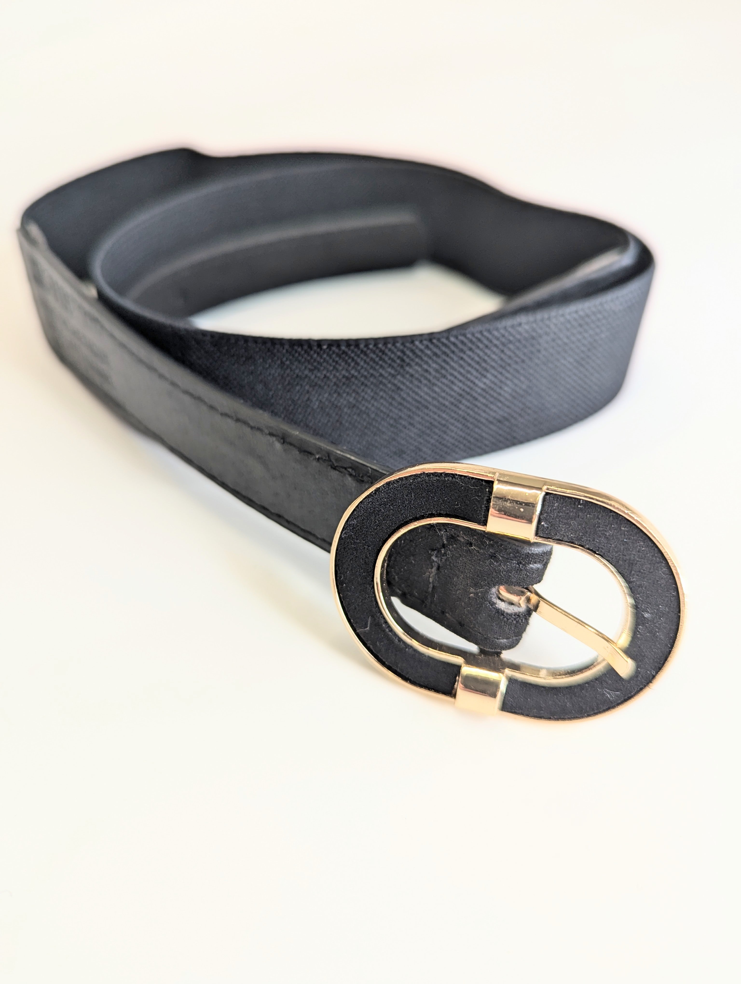 MML813C-ceinture-elastique-femme_ceinture-boucle-doree_ceinture-noire_ceinture-beige_accessoire-mode-femme_ceinture-pour-robe.jpg