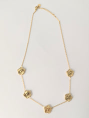 Collier Court avec Fleurs
