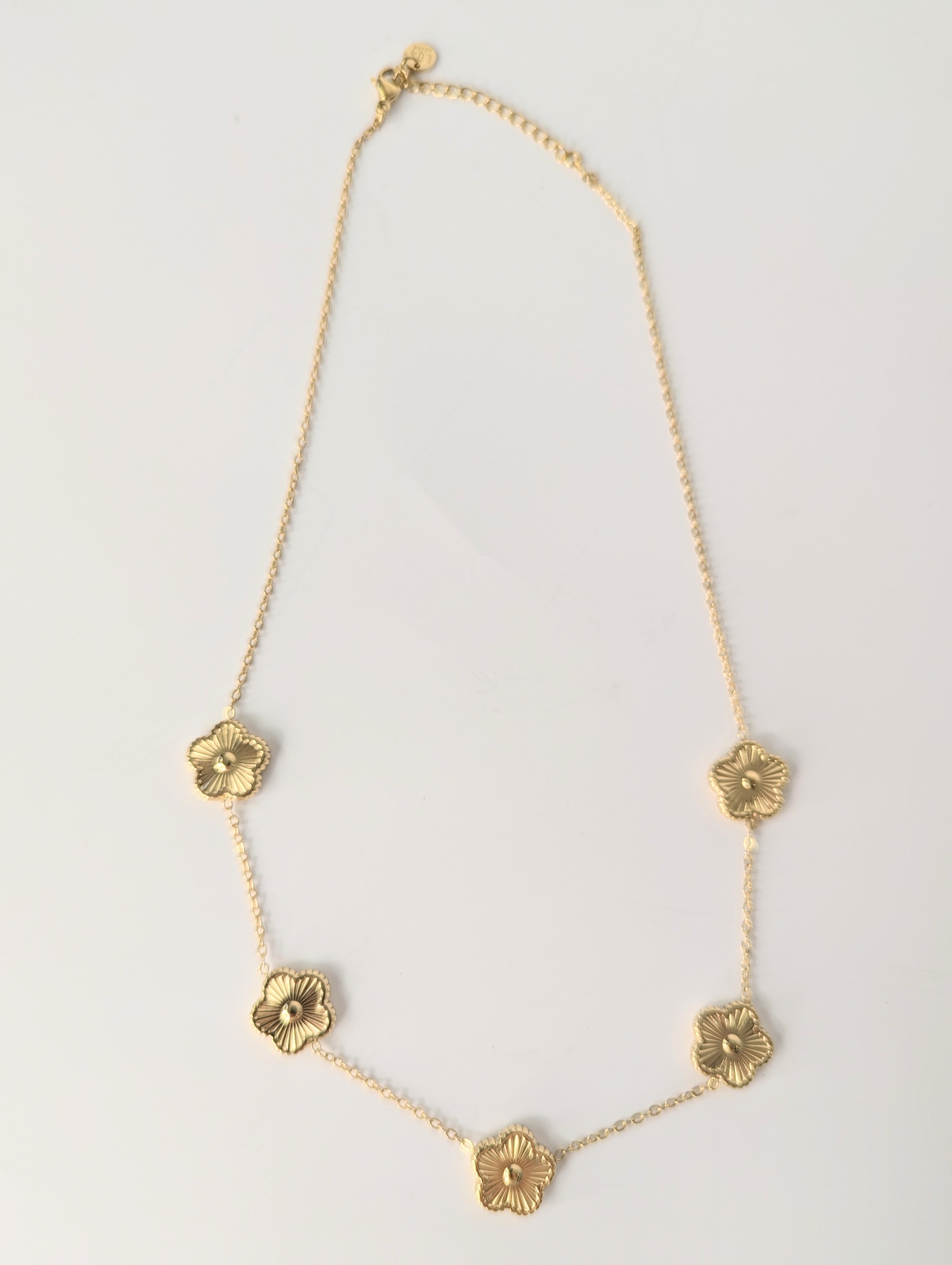 Collier Court avec Fleurs