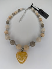 Collier Mi-long Léger en résine et Bois