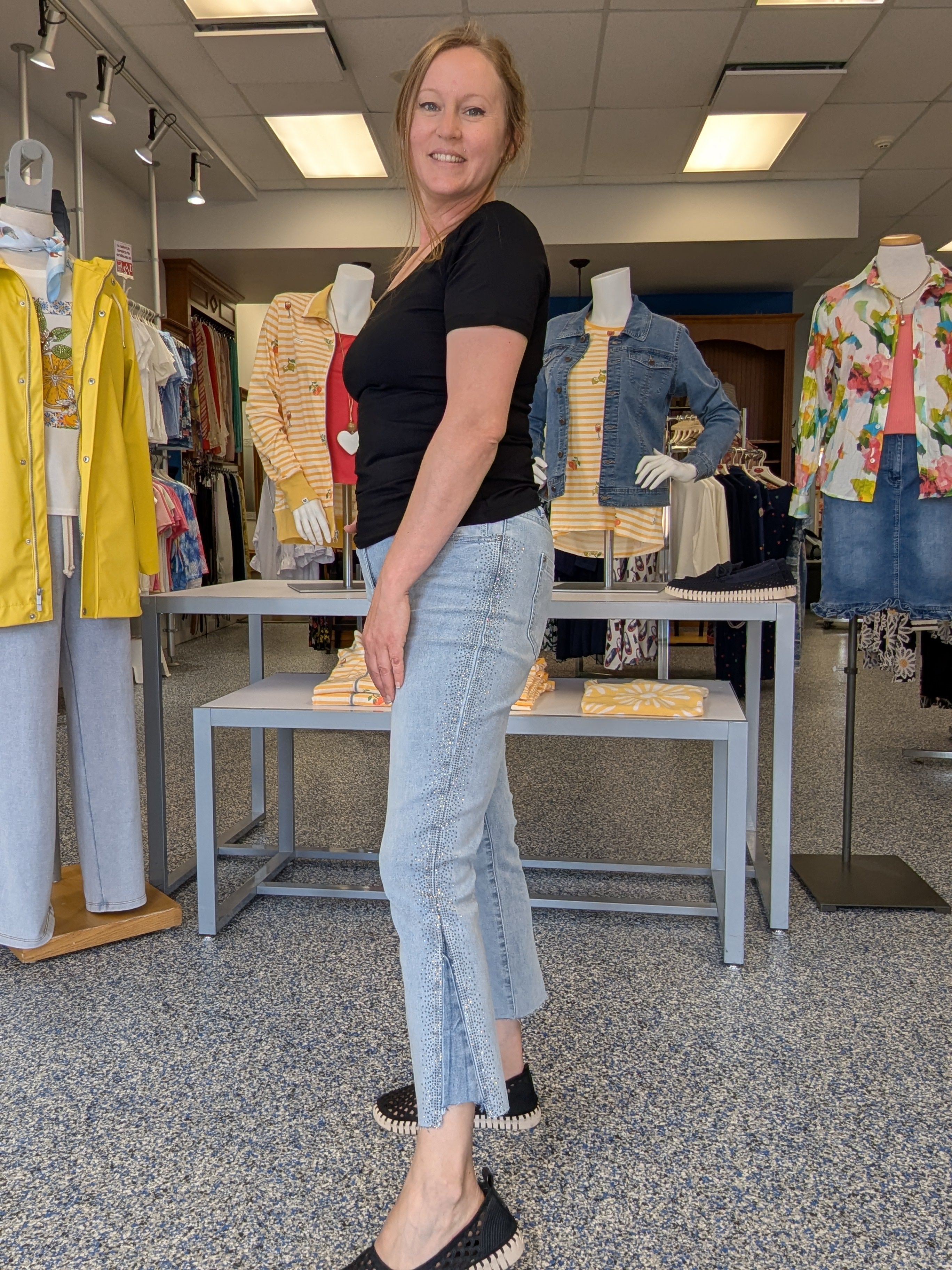Jeans Délavé avec Ligne de Brillants sur les Côtés