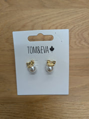 Boucles d'Oreilles Perle avec Boucle Dorée
