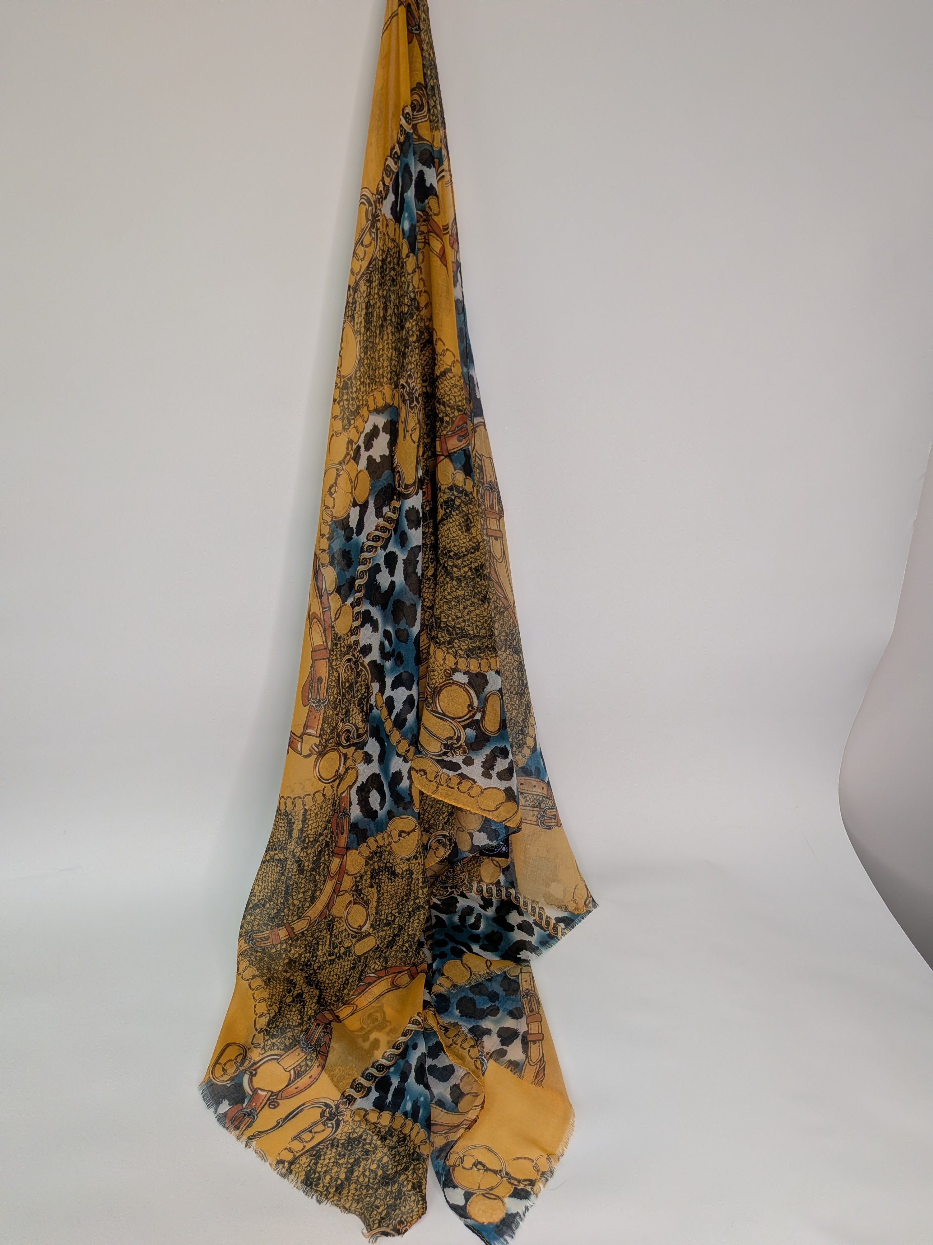 Foulard jaune à motifs de chaînes et touches léopard bleu