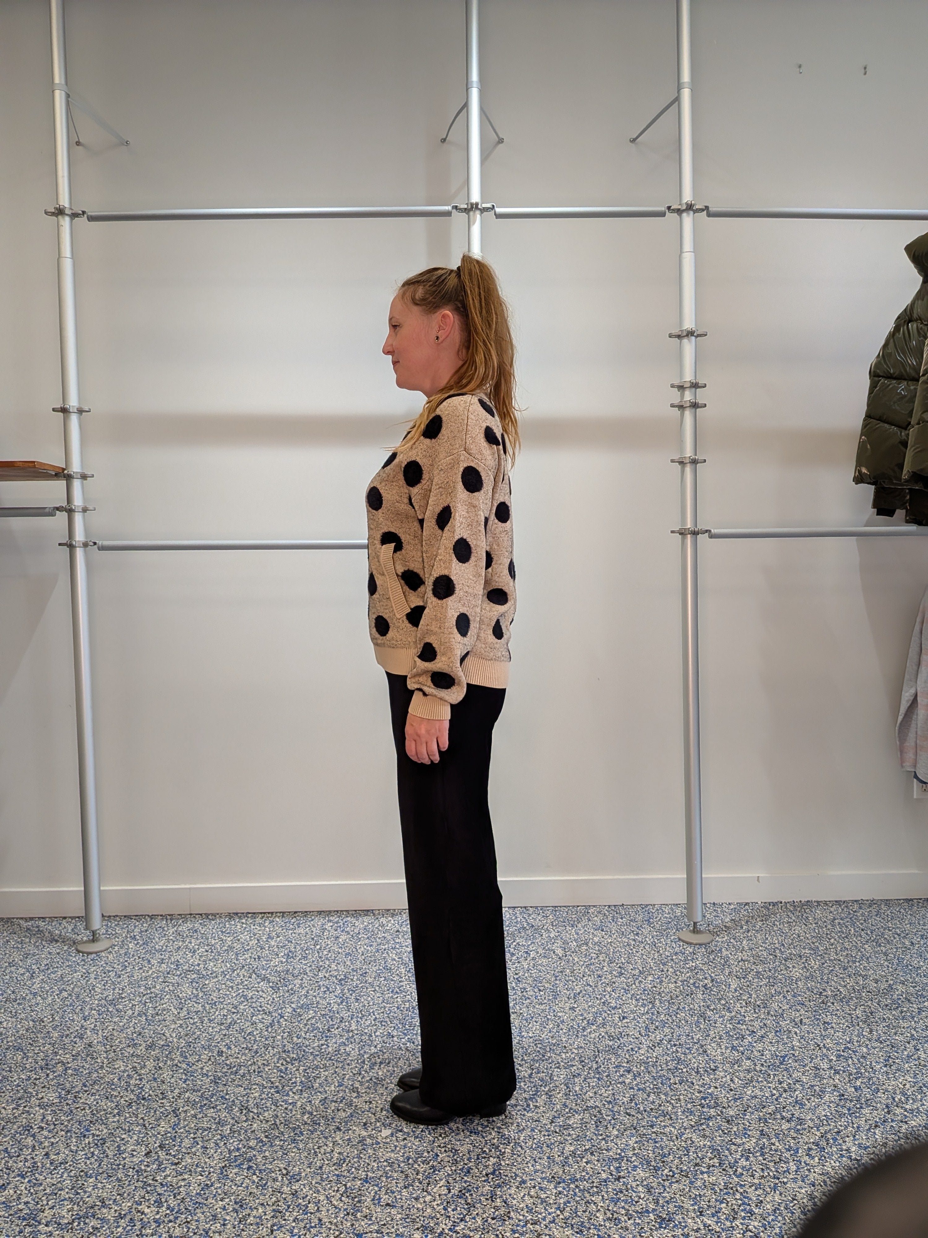 Cardigan Beige à Pois Noirs et Fermeture Éclair