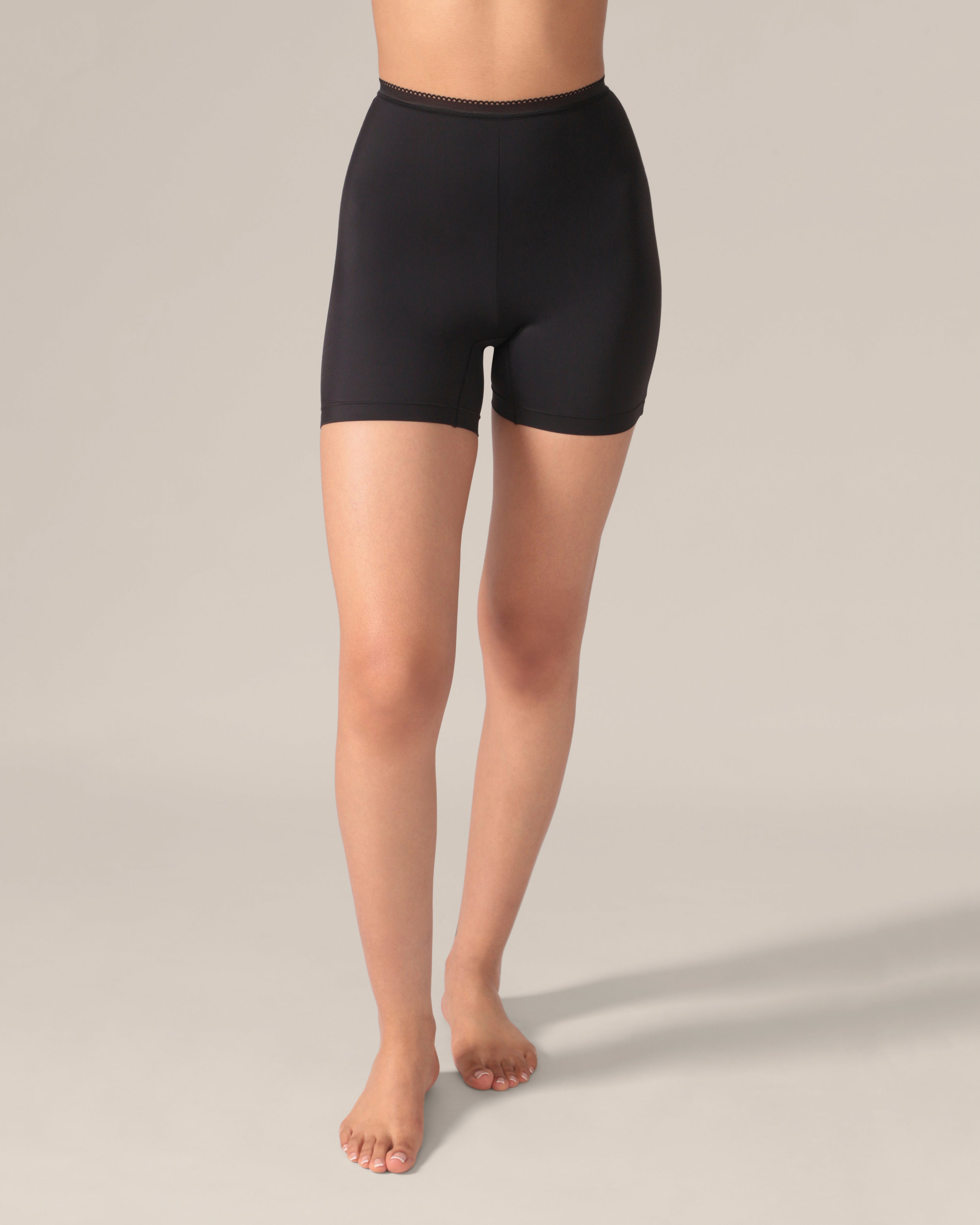 Short seconde peau couleur peau (ou noir) Eversoft de Rachel, confectionné en nylon recyclé sans gousset.