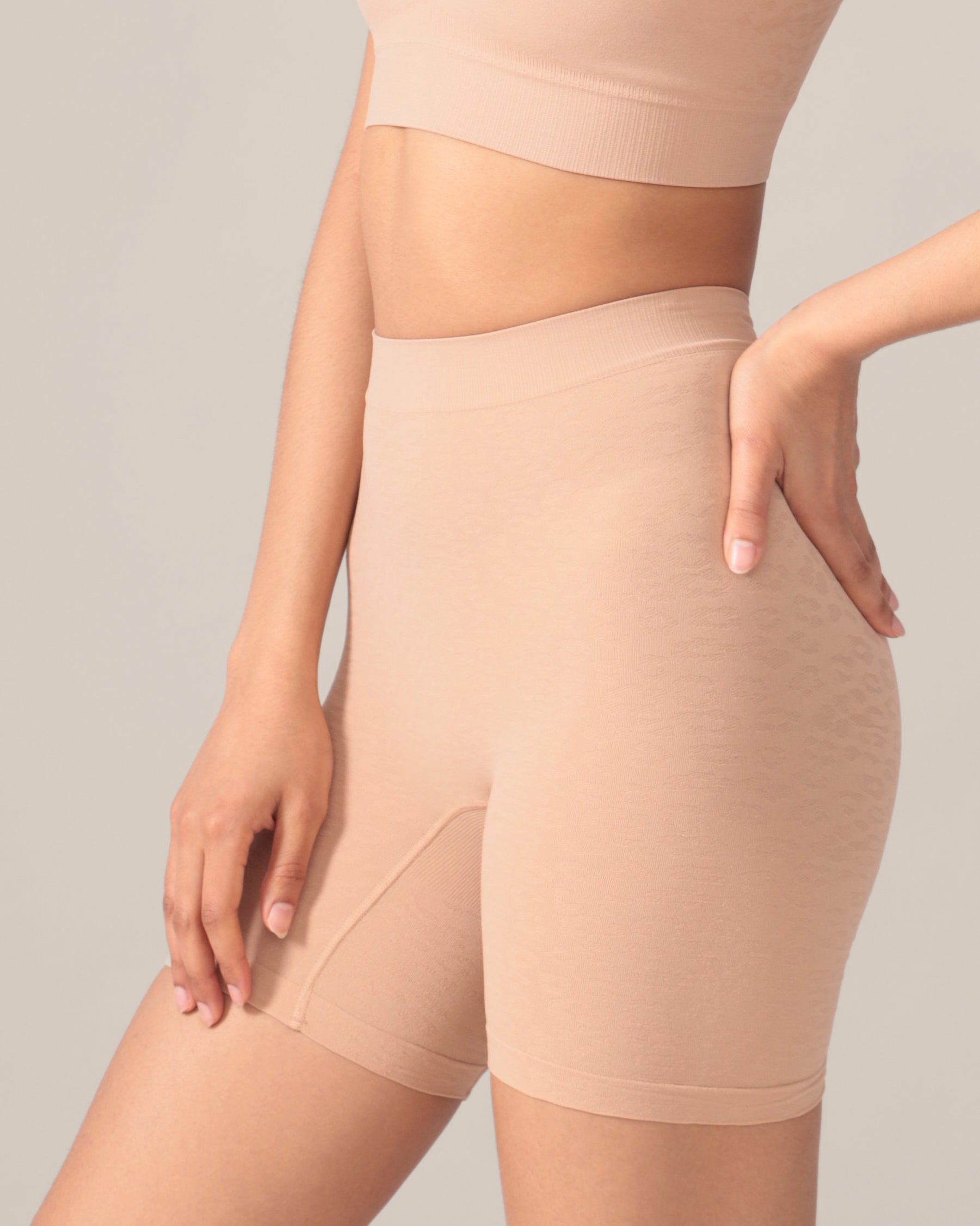 RACHEL_Soft_Touch_Seamless_Contour_Undershorts_Dune_reg_2_1.jpg