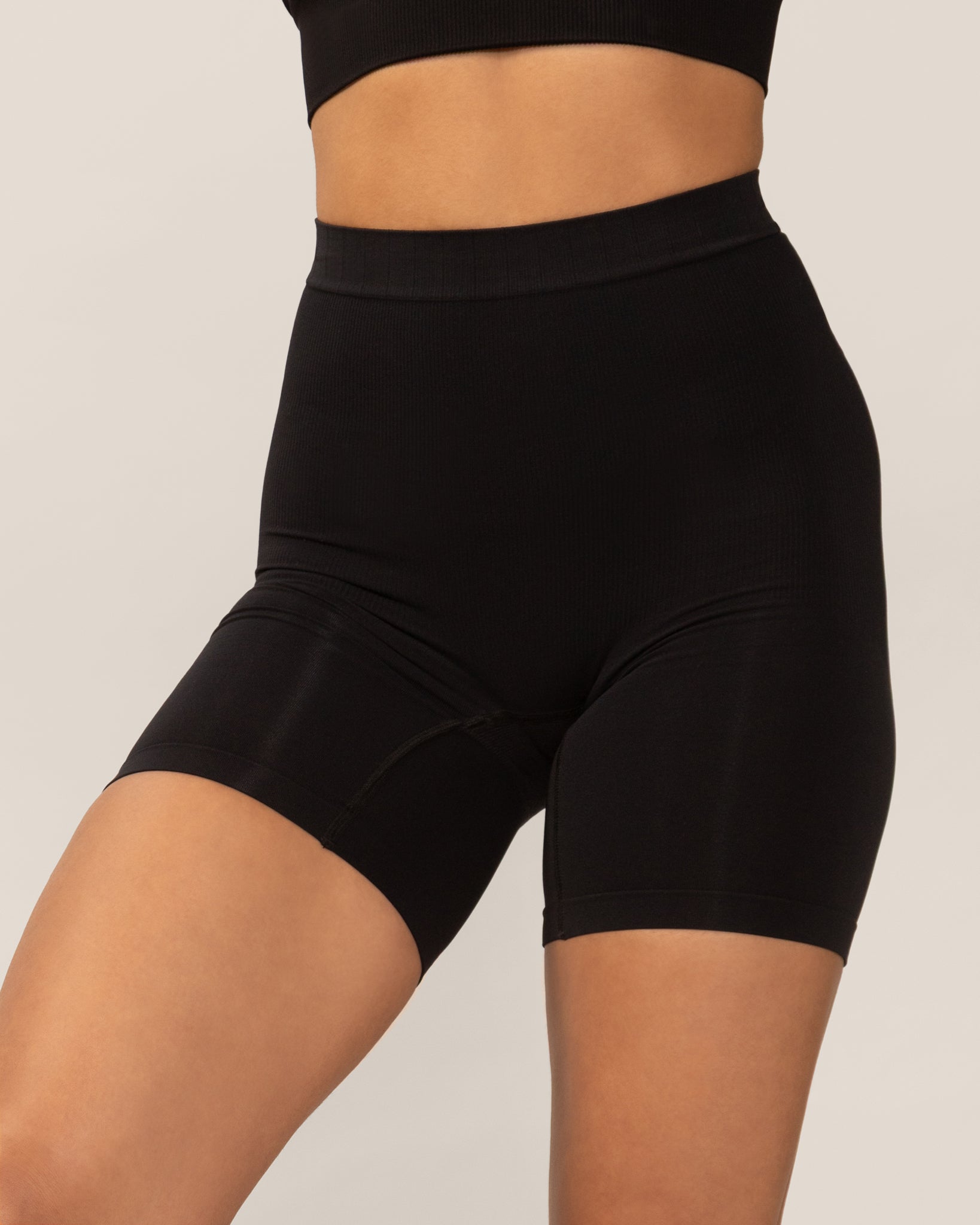 RACHEL_The_Contour_Shaping_Undershort_Black_2.jpg