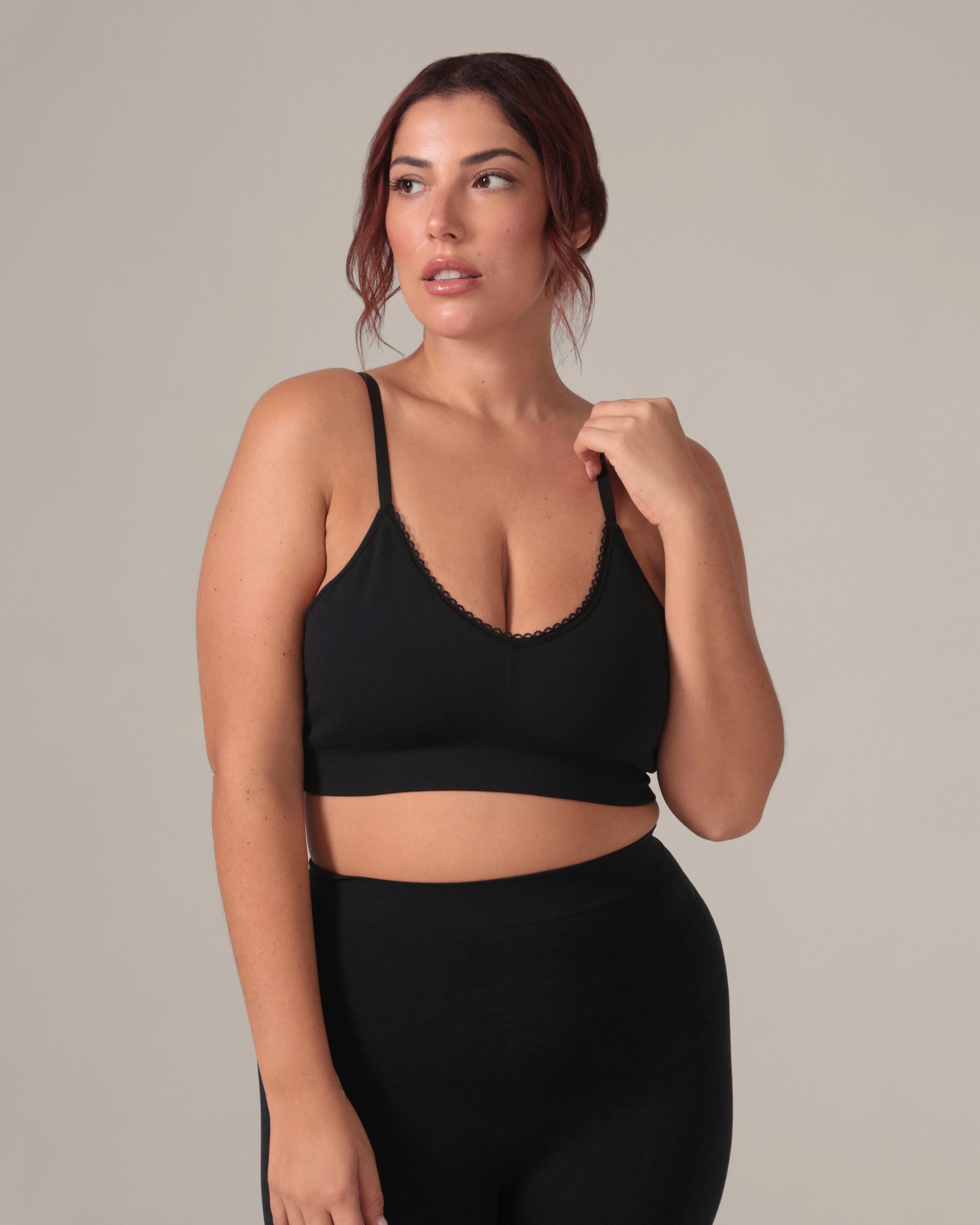 Bralette sans coutures motif Léopard de la marque Rachel en polyamide recyclé, modèle de soutien-gorge confortable et stylé.