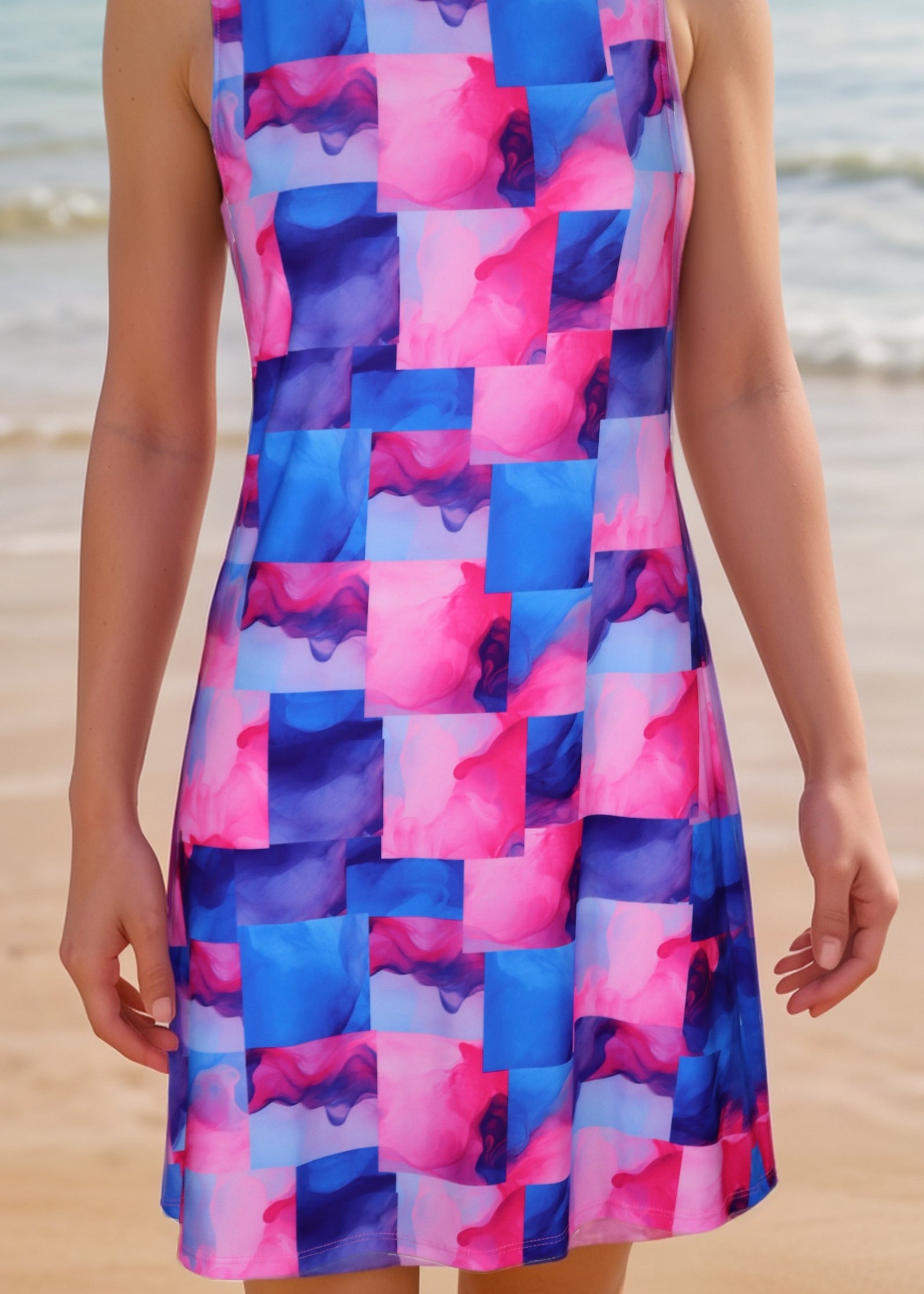 RIHANA_AL11025_RESORT-vmake_CUT.jpg