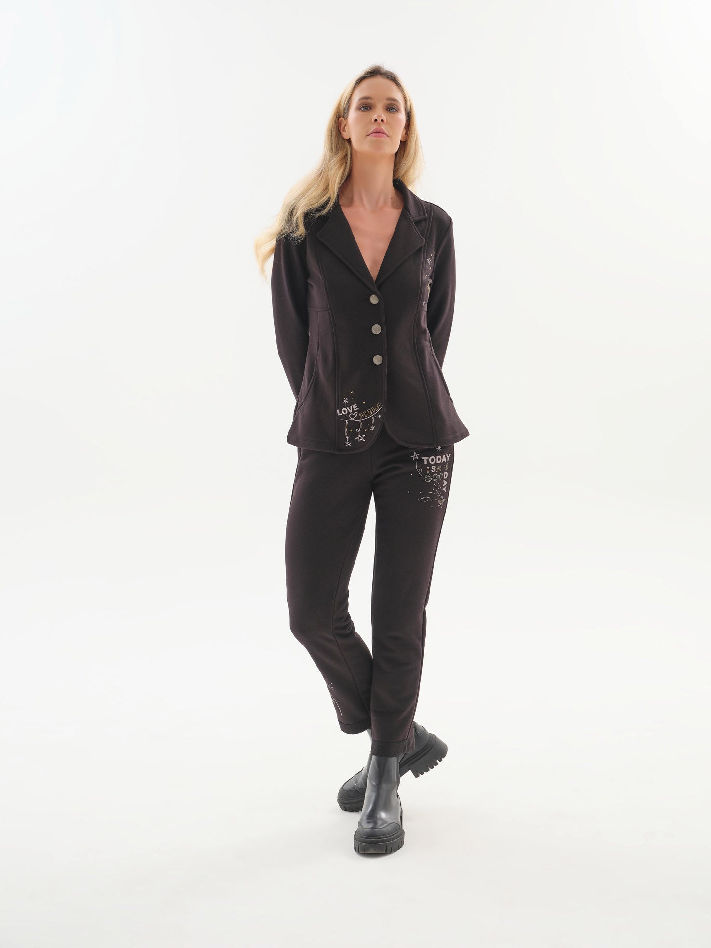 Veston noir à trois boutons avec étoiles cœurs et motifs célestes Dolcezza