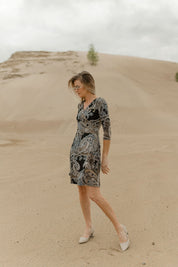 Robe Mattawin paisley à manches 3/4 vue de côté
