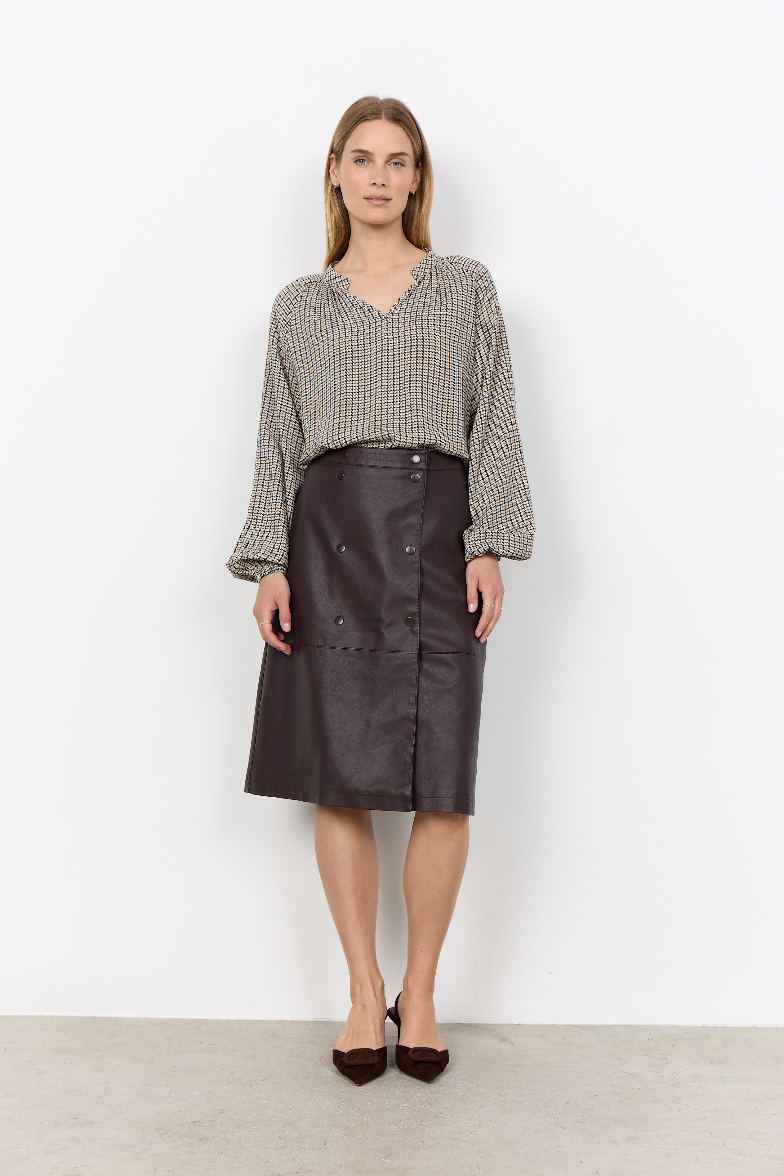 Blouse col V à carreaux avoine et brun Soya Concept pour femme